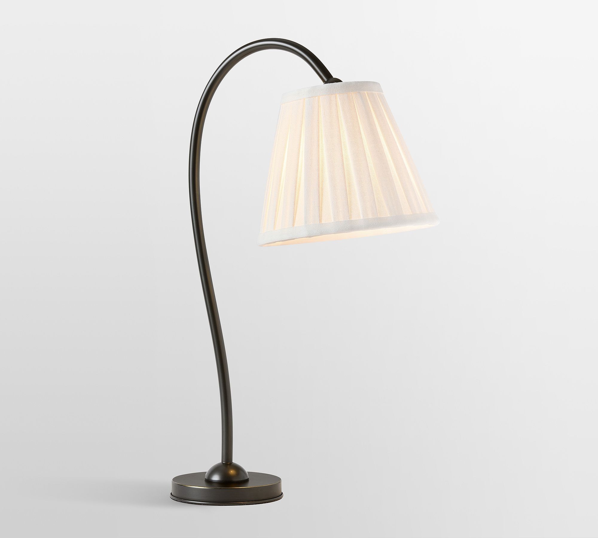 Luvora Pleated Table Lamp – Classic Design for Home & Office Spaces K1307