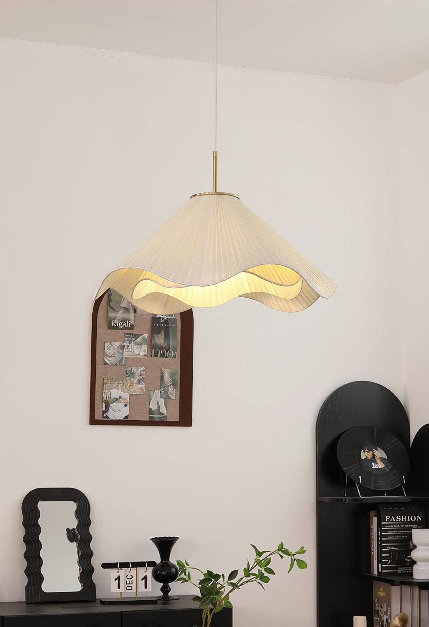 Nordic Cream Style Floral Pendant Lamp K363