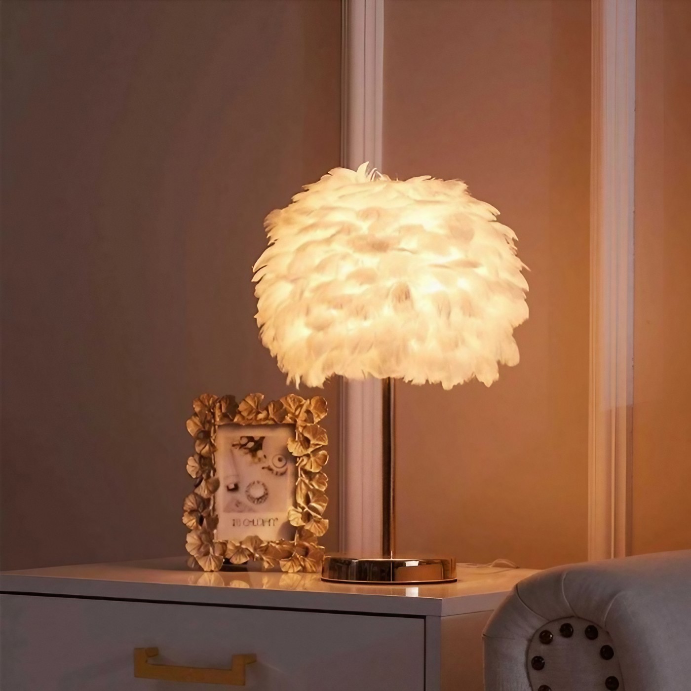 Nordic Style Feather Table Lamp K208