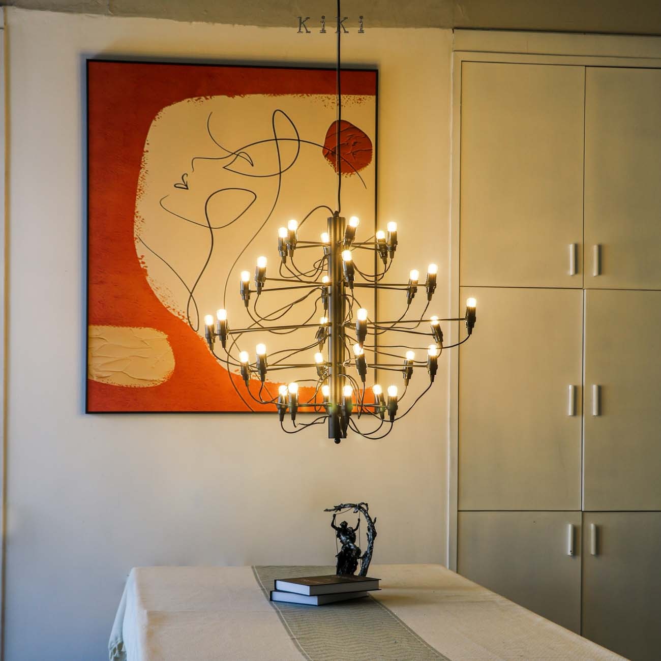 Modern 2097 Chandelier - Elegant Statement Lighting for Dining Areas