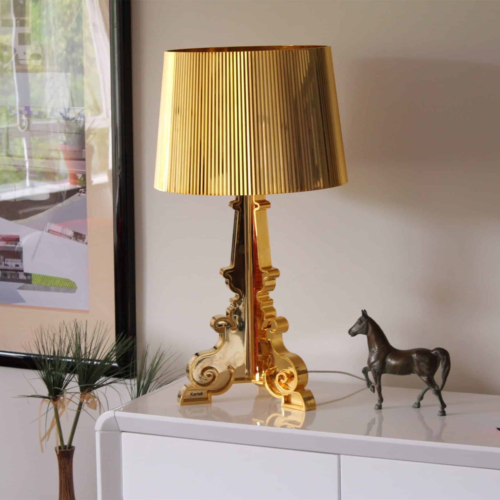 Bourgie Table Lamp