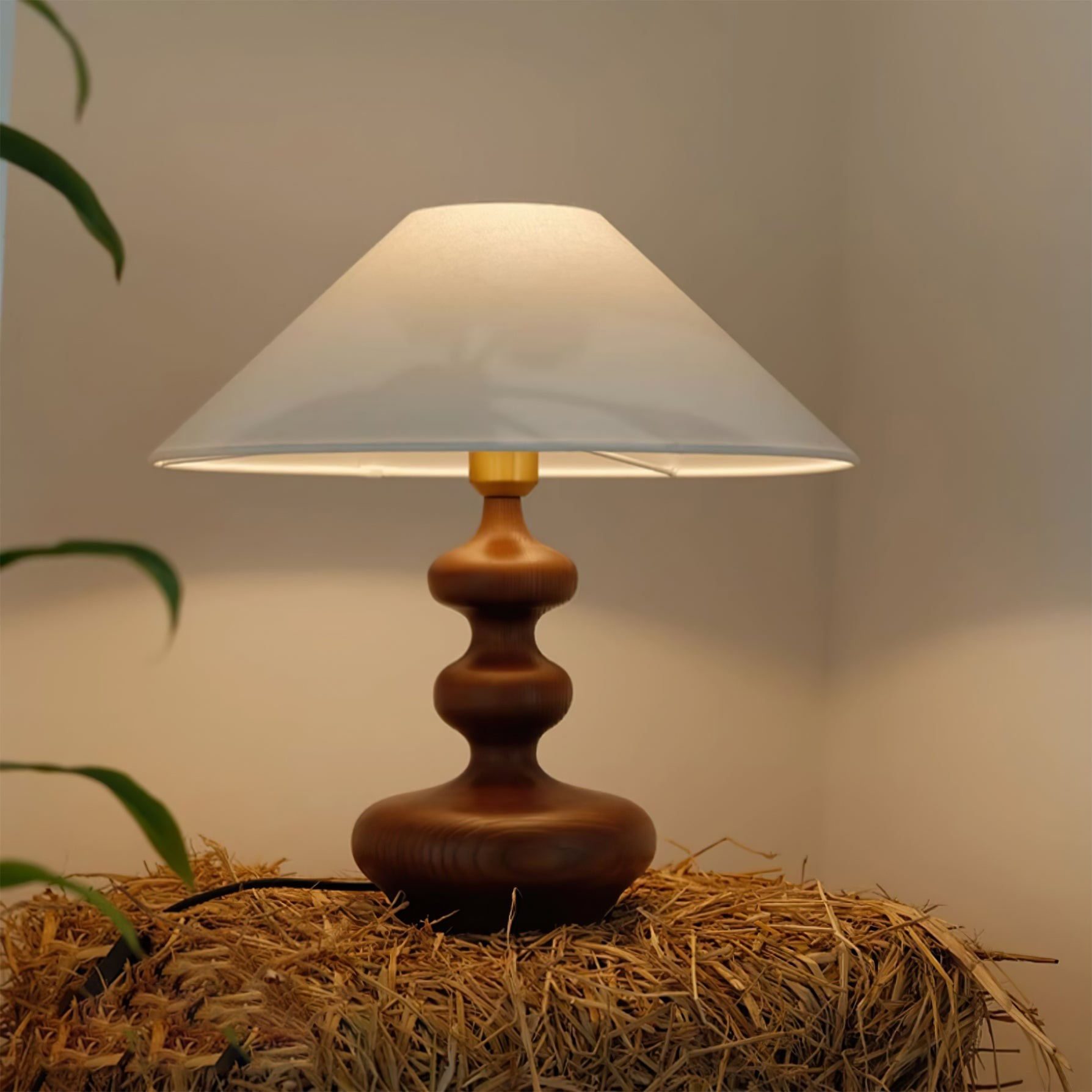 Nordic Retro Solid Wood Table Lamp K340