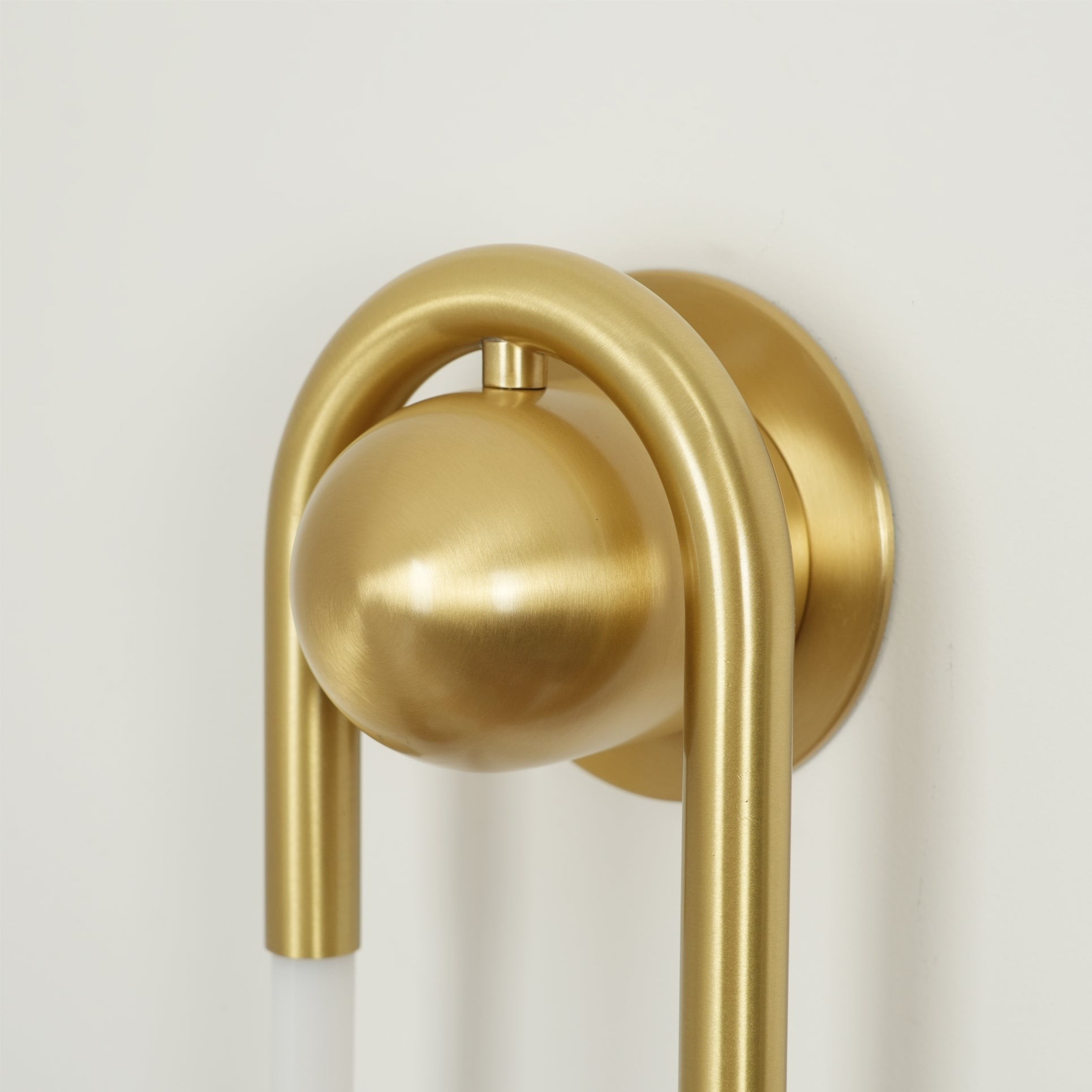 Rudi Loop Wall Lamp K1080