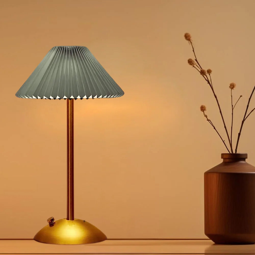 The Freedom Radiance Wireless Table Lamp D845