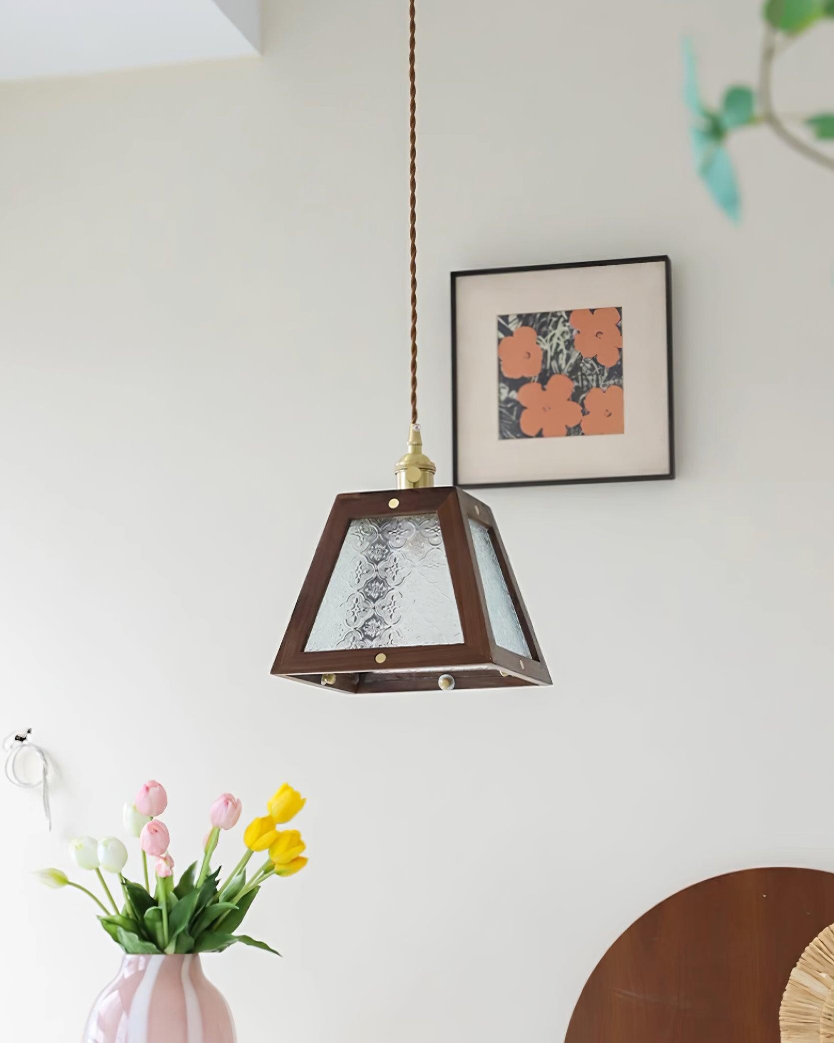 Retro Pattern Glass Pendant Lamp K288