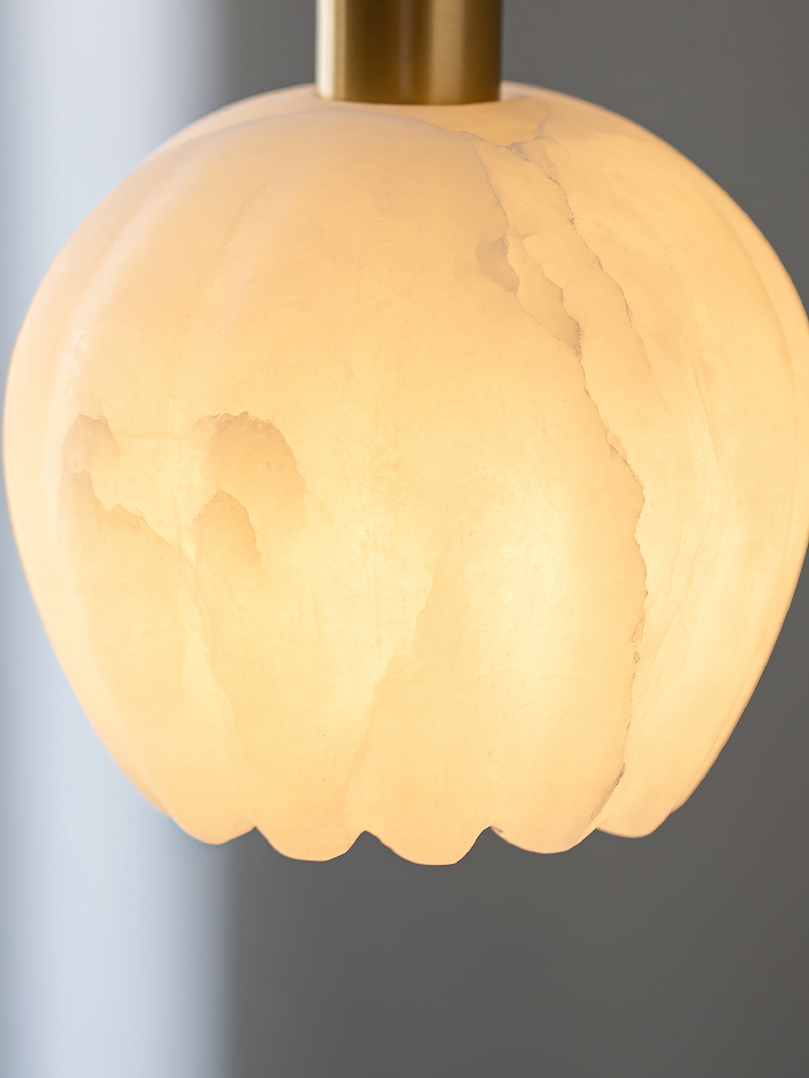Lilin Alabaster Pendant Light D424