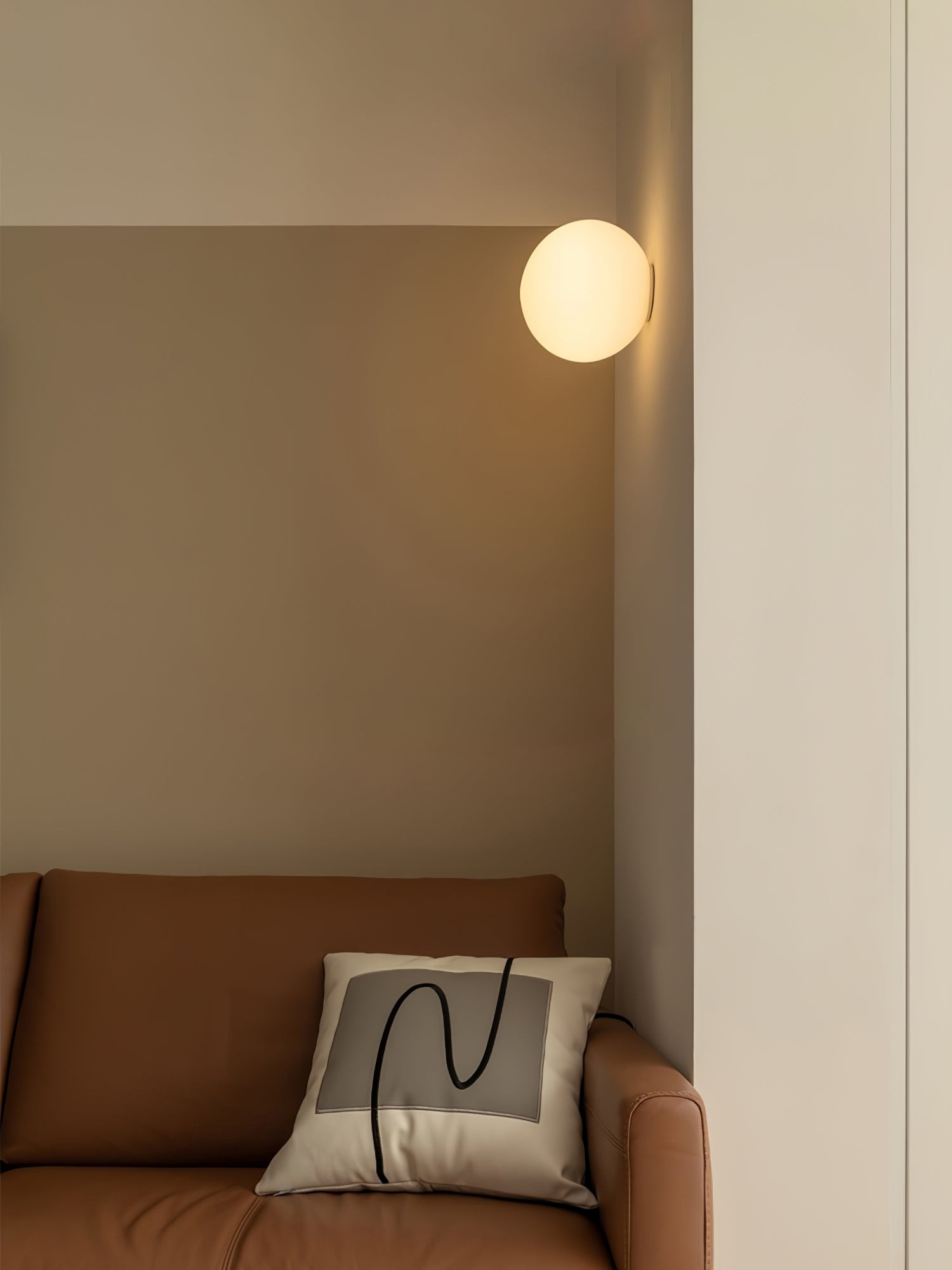 Minimalist Bauhaus Orb Style Wall Lamp K407
