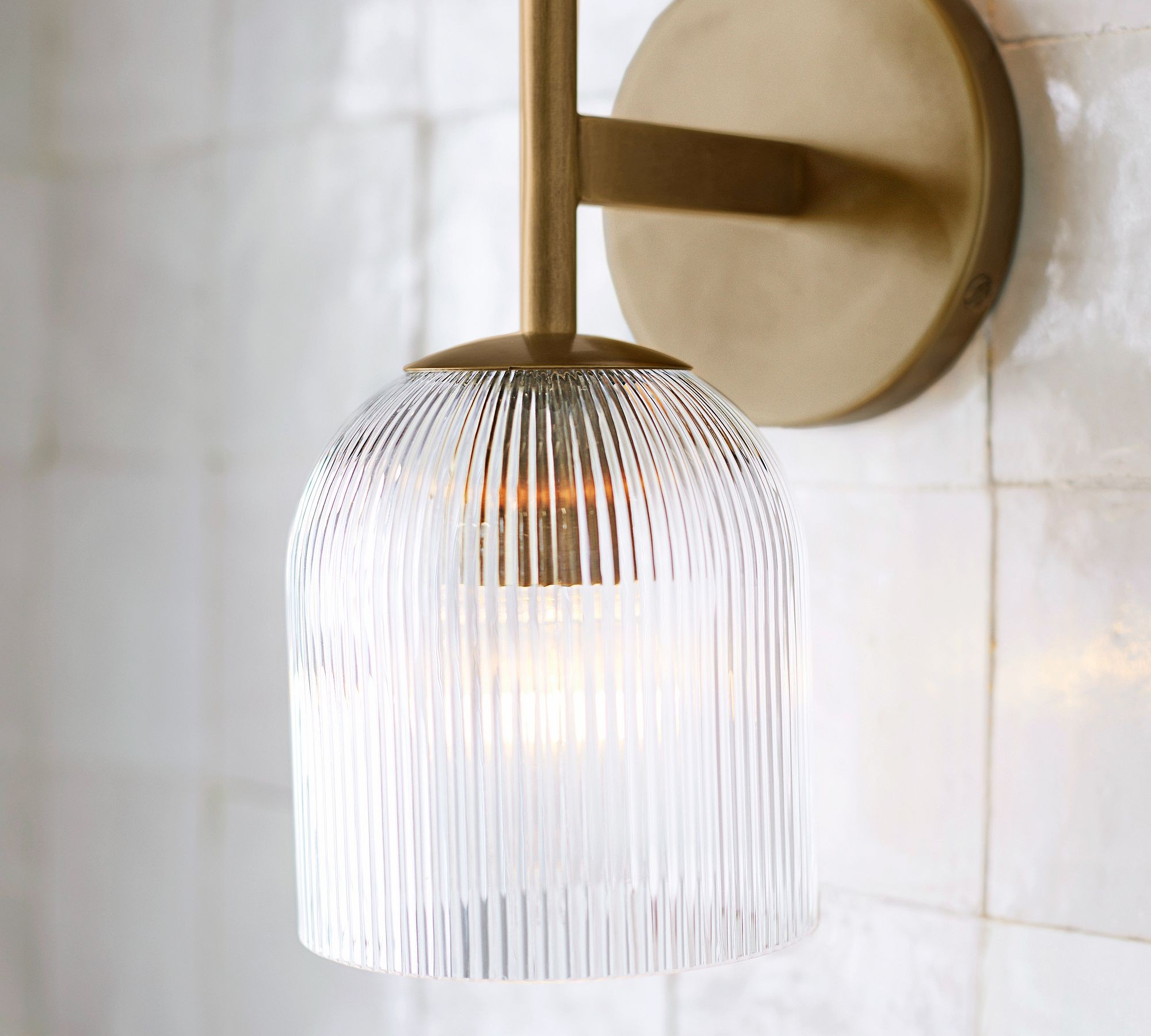 Bravira Ribbed Glass Wall Sconce - Wall Light for Living Room and Hallway K1326