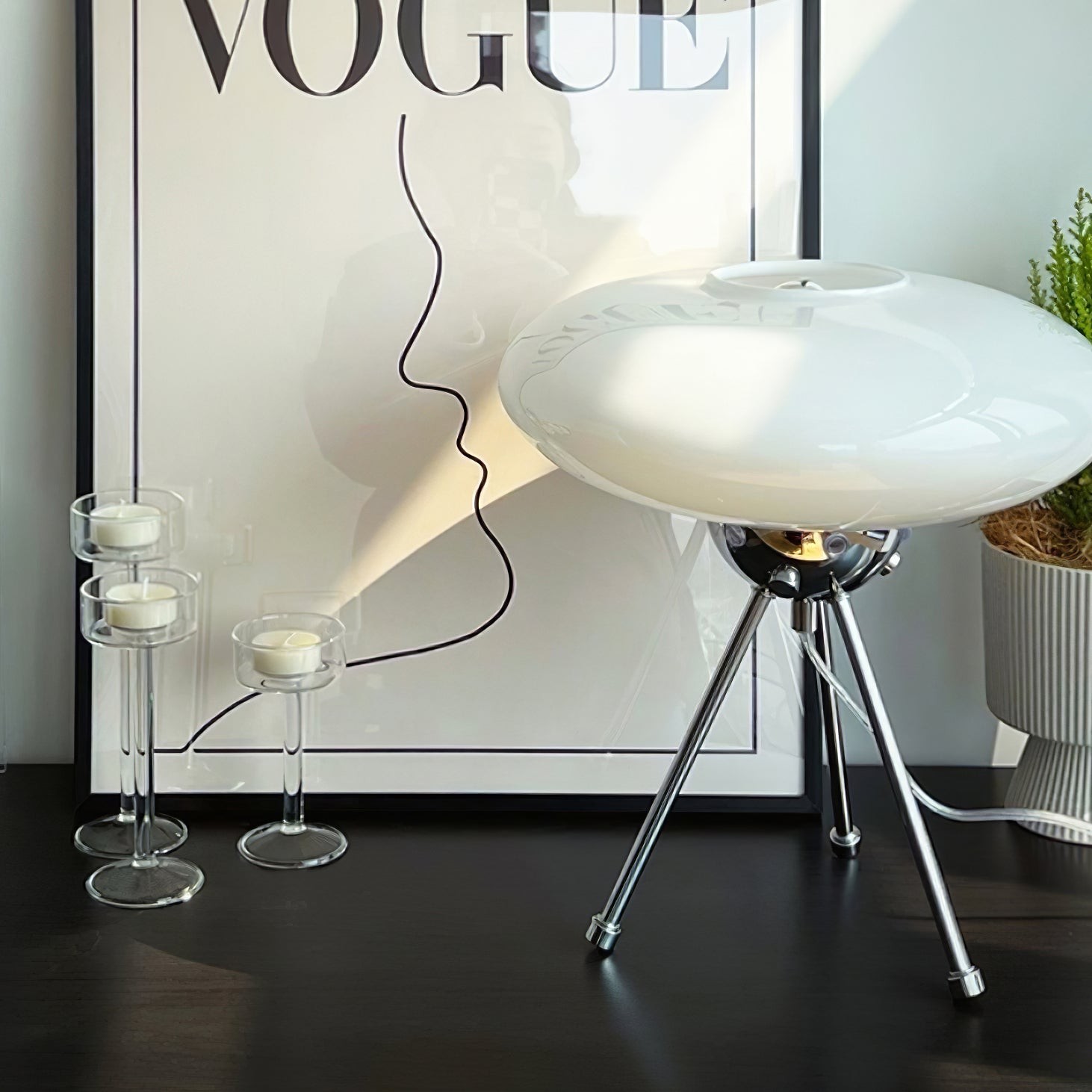 Glass UFO Table Lamp K1028