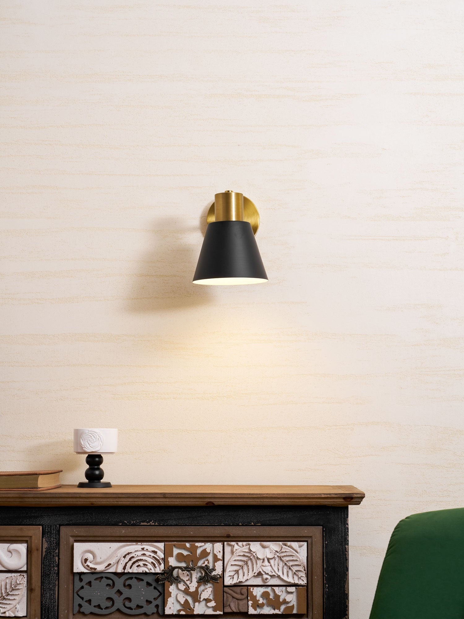 Adjustable Armed Wall Lamp D373
