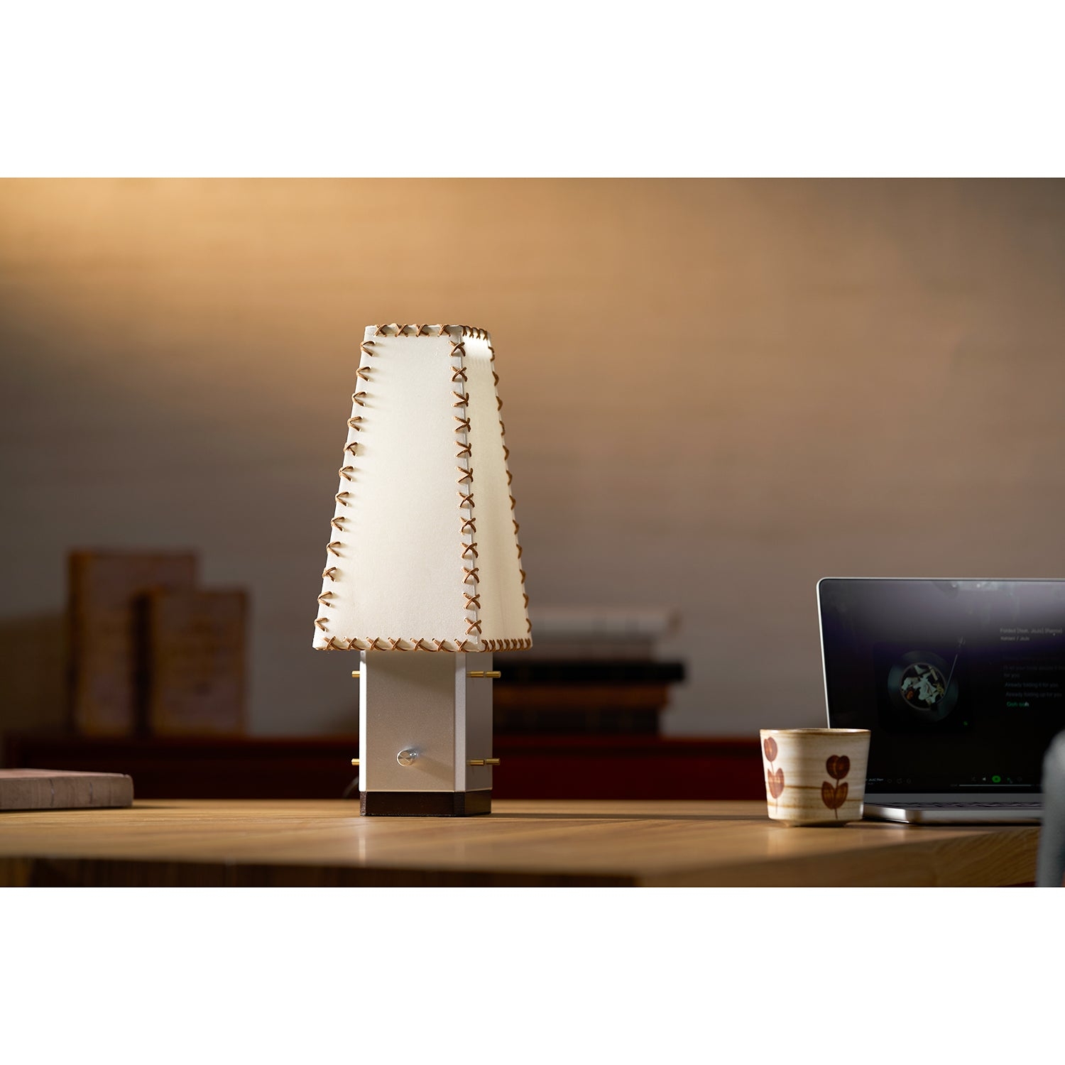 Parchment Table Lamp D677