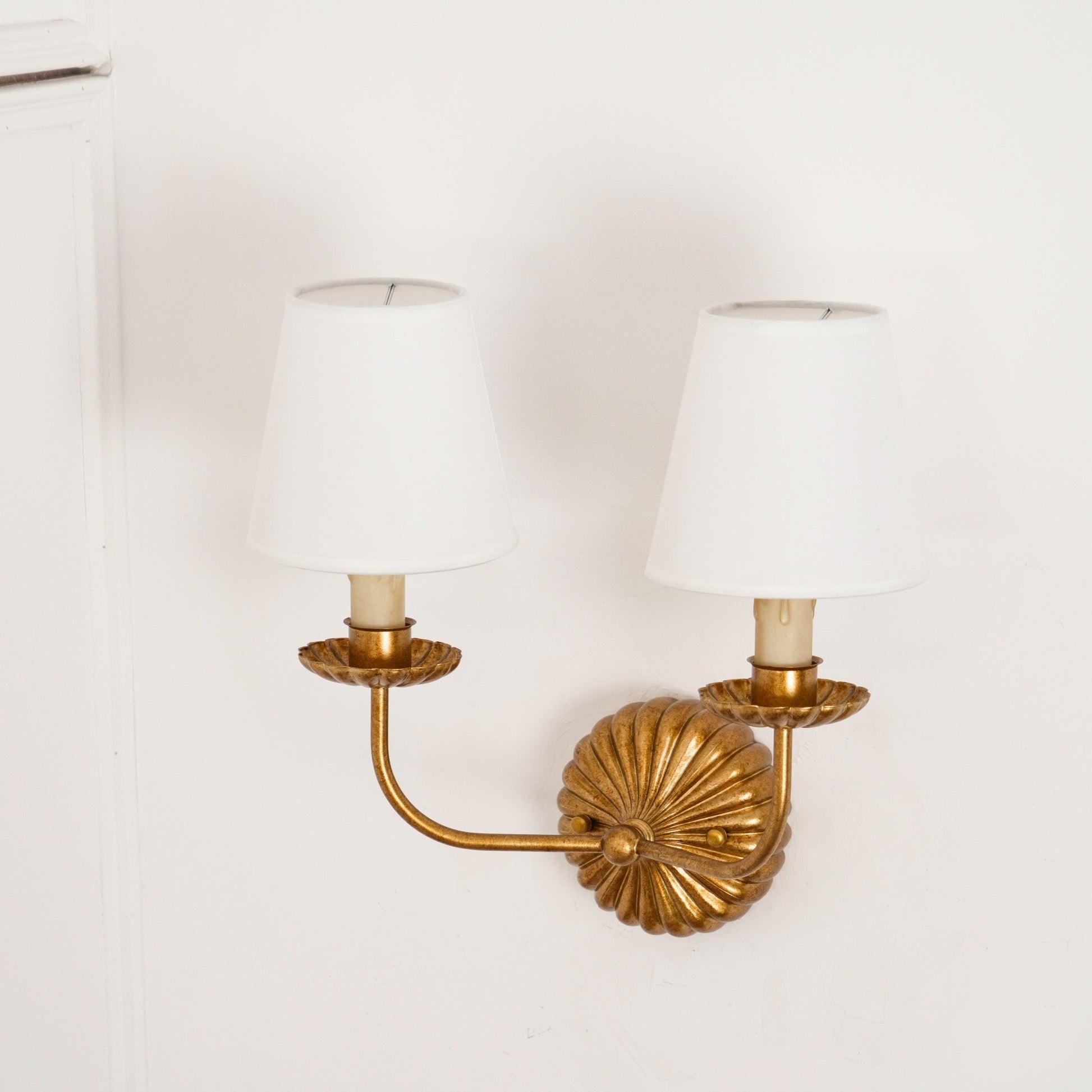 Catina Metal Wall Sconce with Fabric Shade – Stylish Accent Lighting for Home K1181