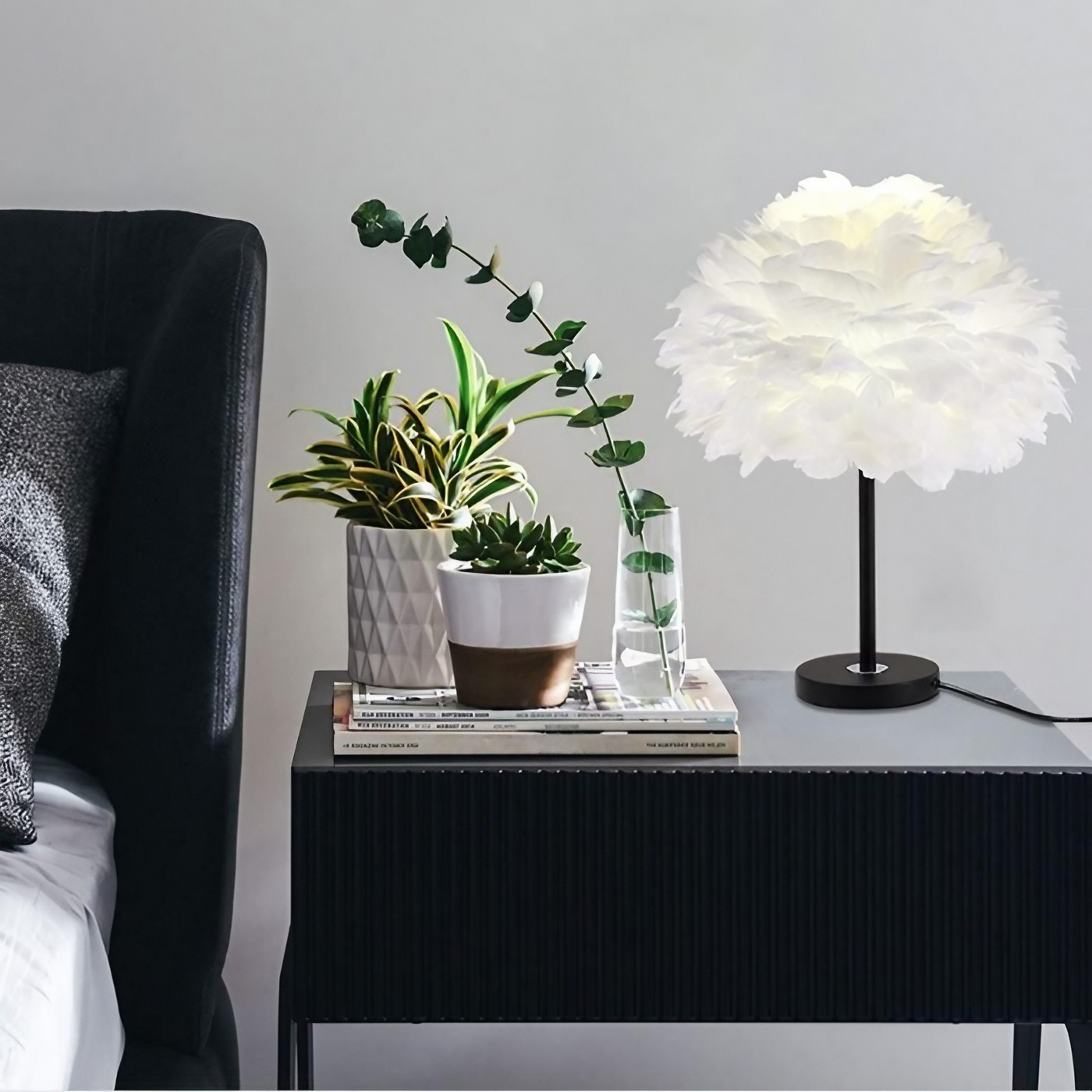 Nordic Style Feather Table Lamp K208