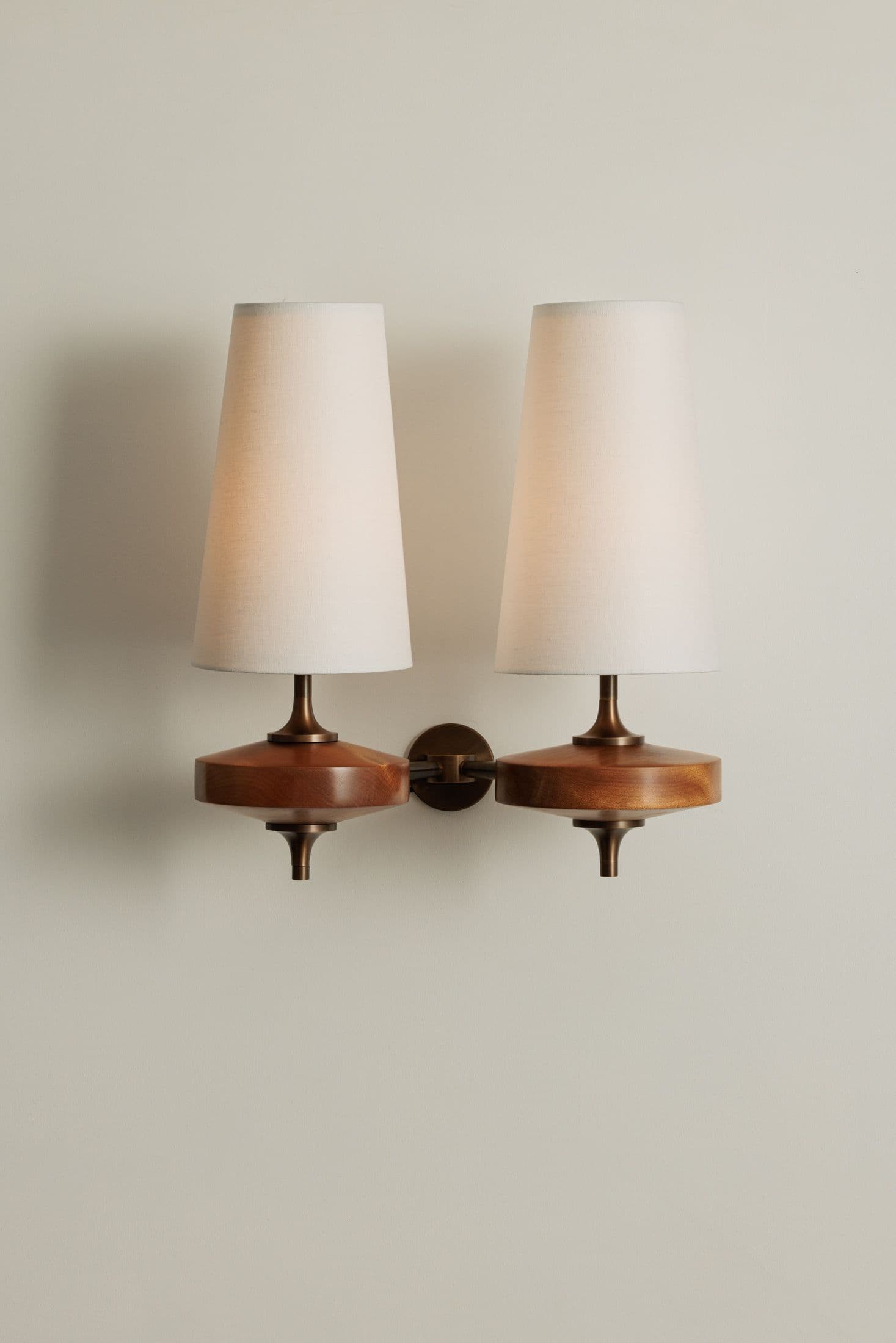 Hour Retro Wood Metal Wall Lamp – Elegant Fabric Accent Lighting for Living Spaces K1208