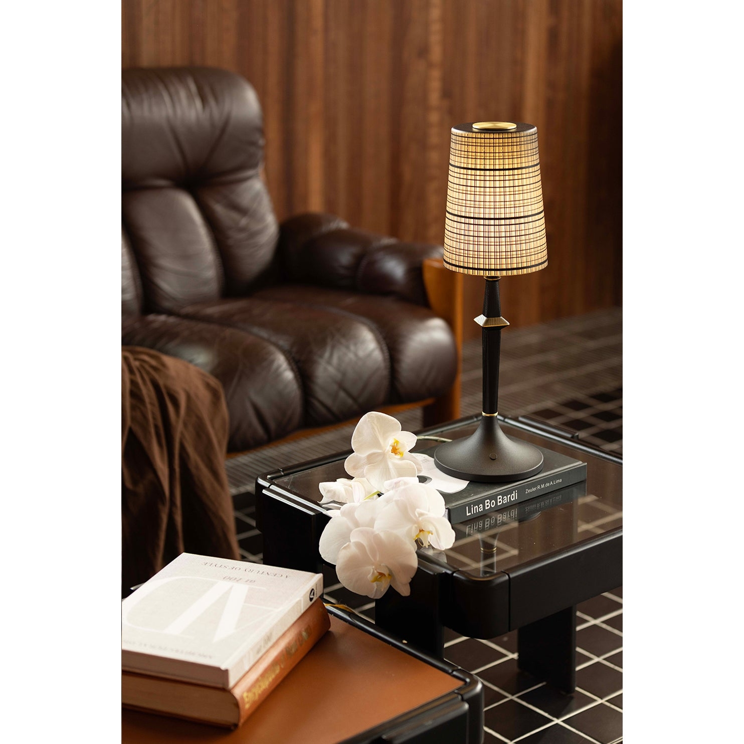 Devon Black Table Lamp (Built-in Battery) D709