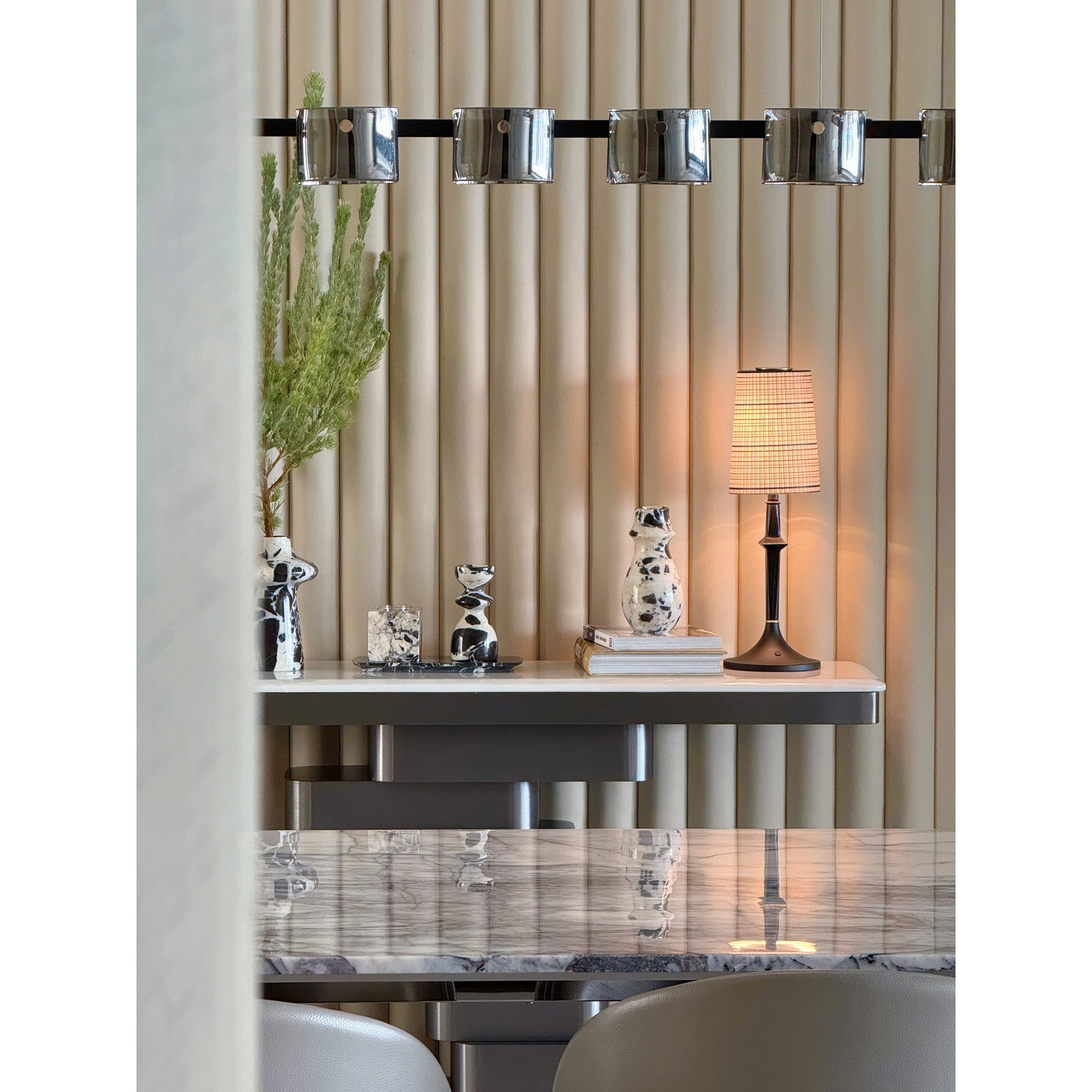 Devon Black Table Lamp (Built-in Battery) D709
