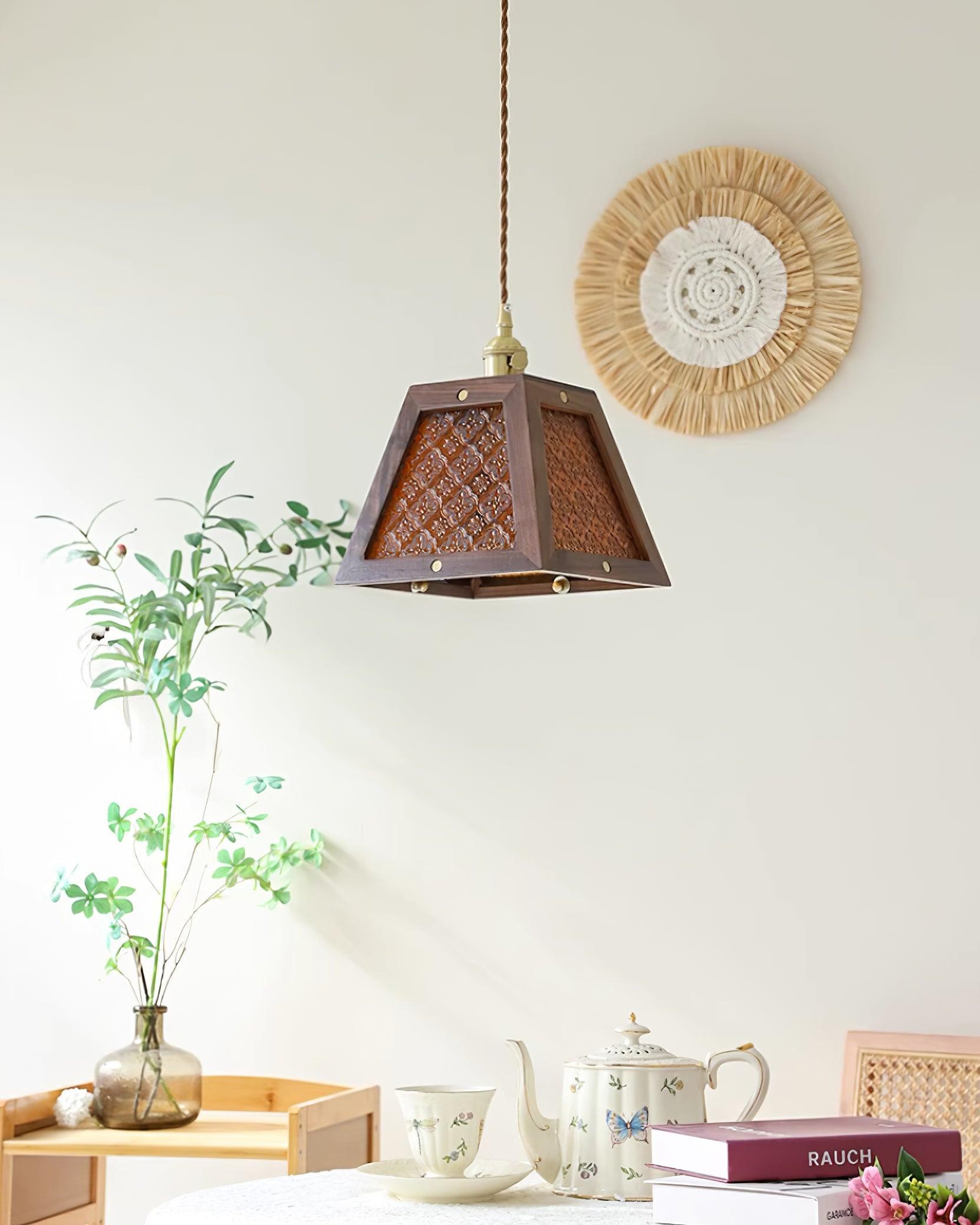 Retro Pattern Glass Pendant Lamp K288
