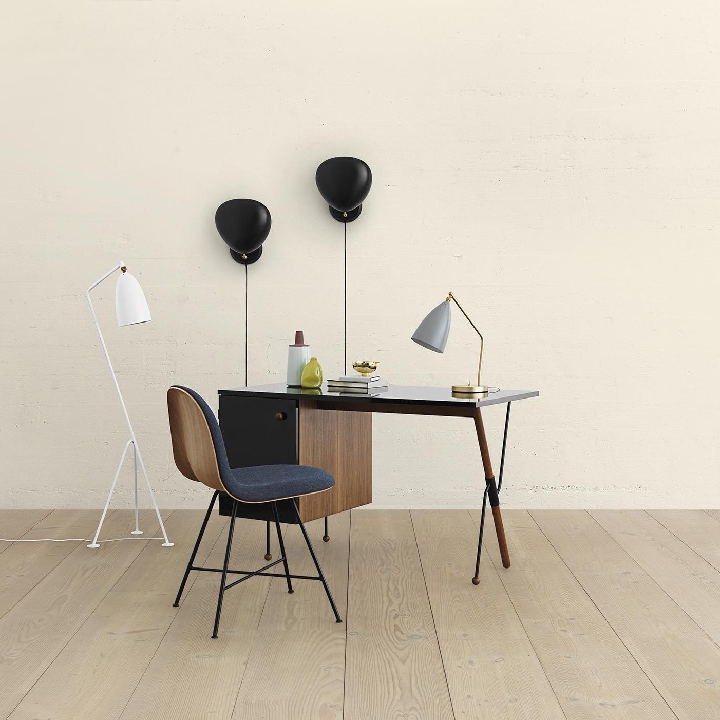 Grossman Grasshopper Table Lamp
