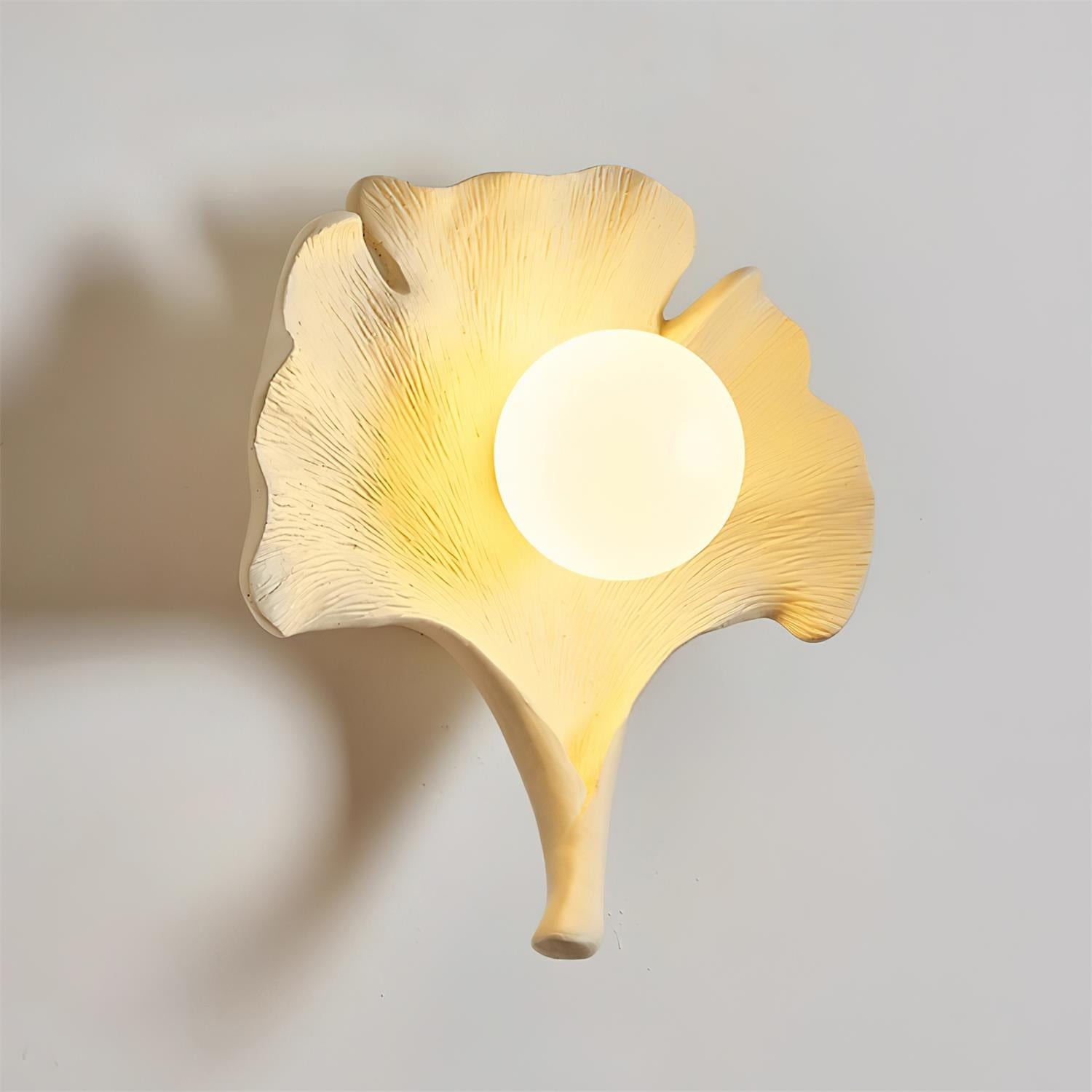 Vintage Ginkgo Leaf Resin Wall Lamp K403