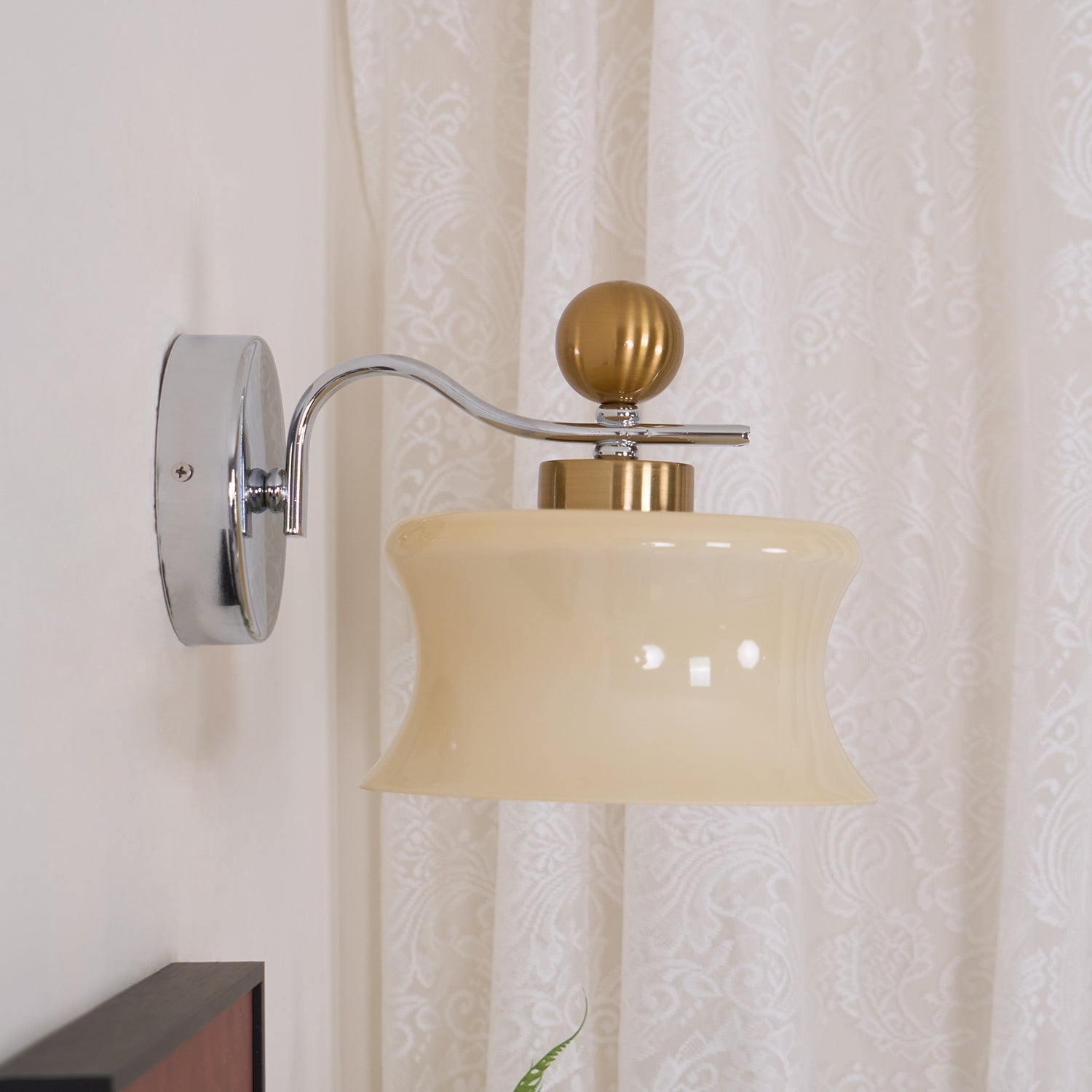Adorn Wall Sconce D377