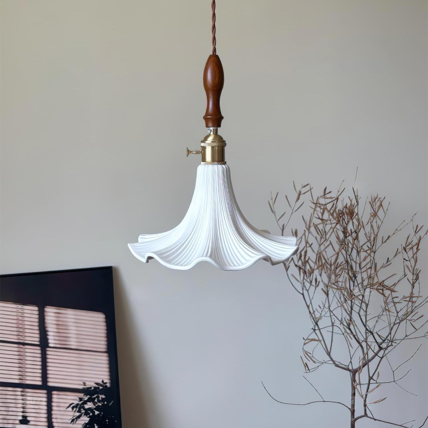 Petalis Charm French Petal Ceramic Pendant Light D953