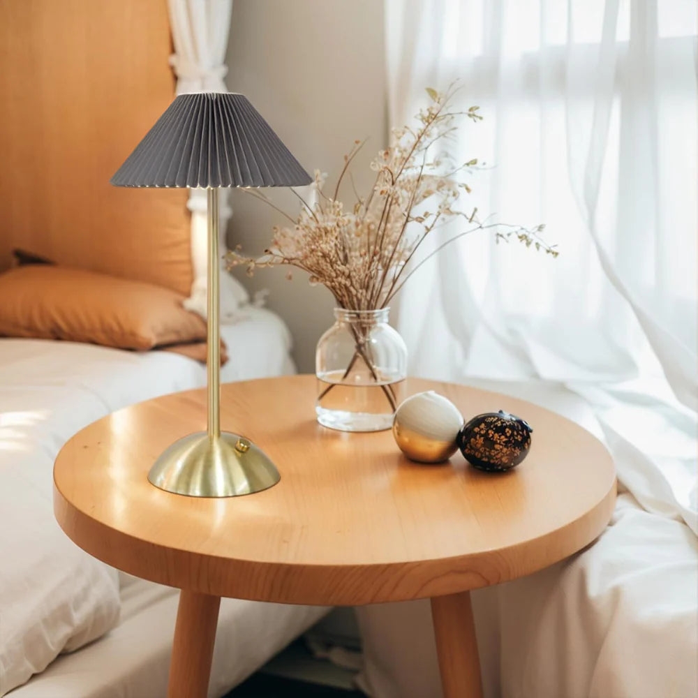 The Freedom Radiance Wireless Table Lamp D845
