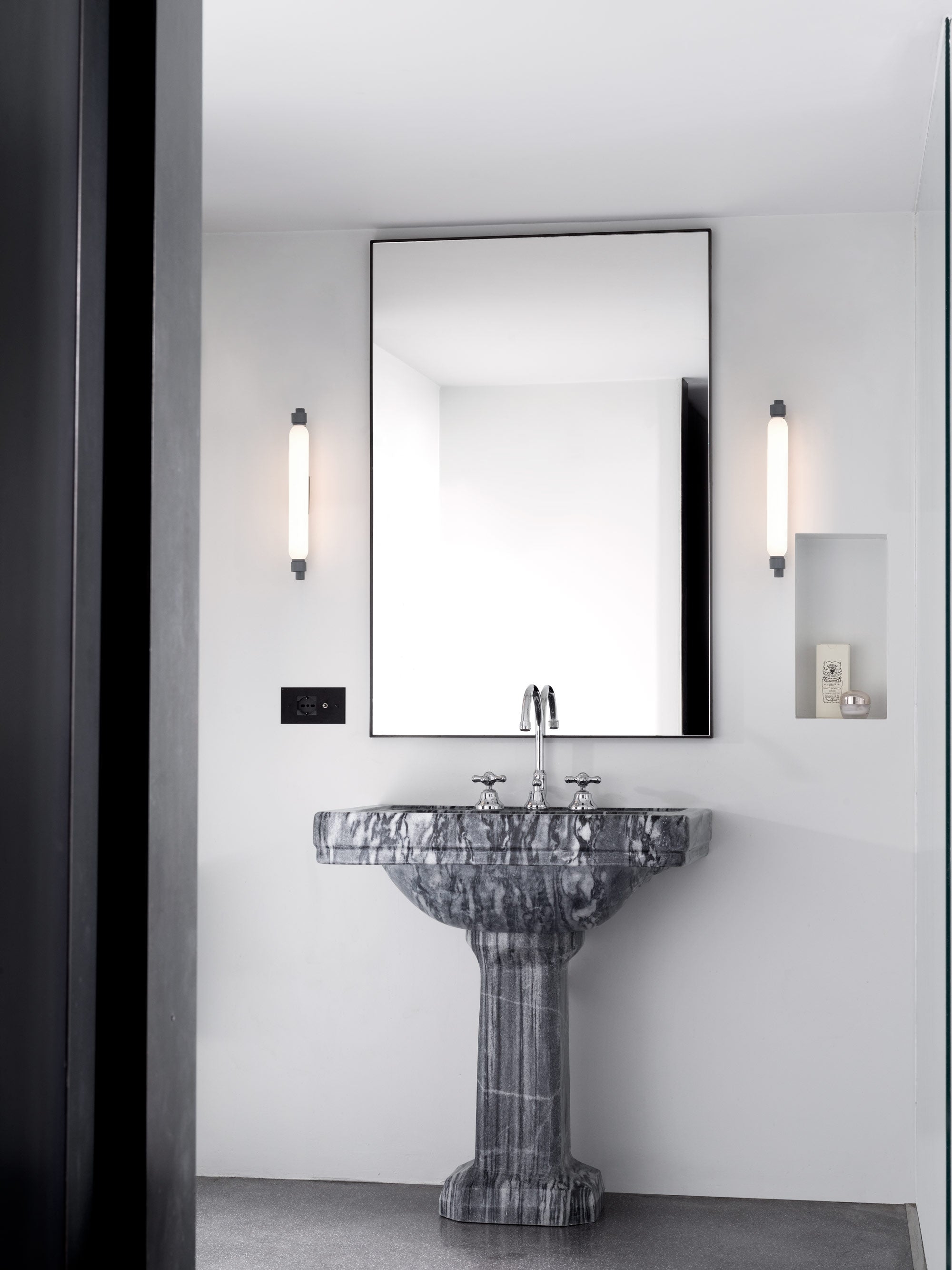 La Roche Wall Lamp D581
