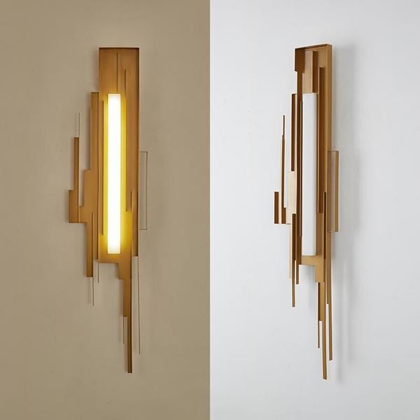 Metal Sculpted Wall Sconce