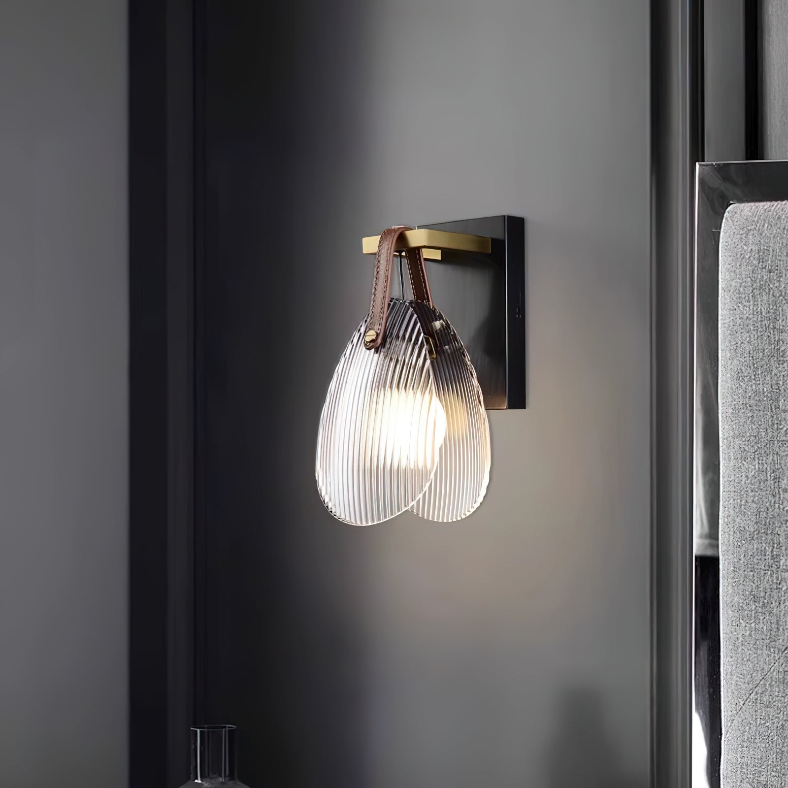 Shell Glass Wall Lamp D463