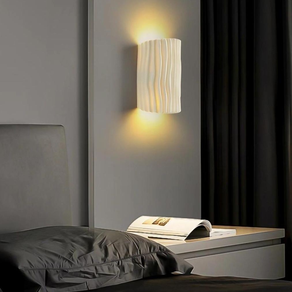 Scandinavian Design Resin Fluted Wall Light K135