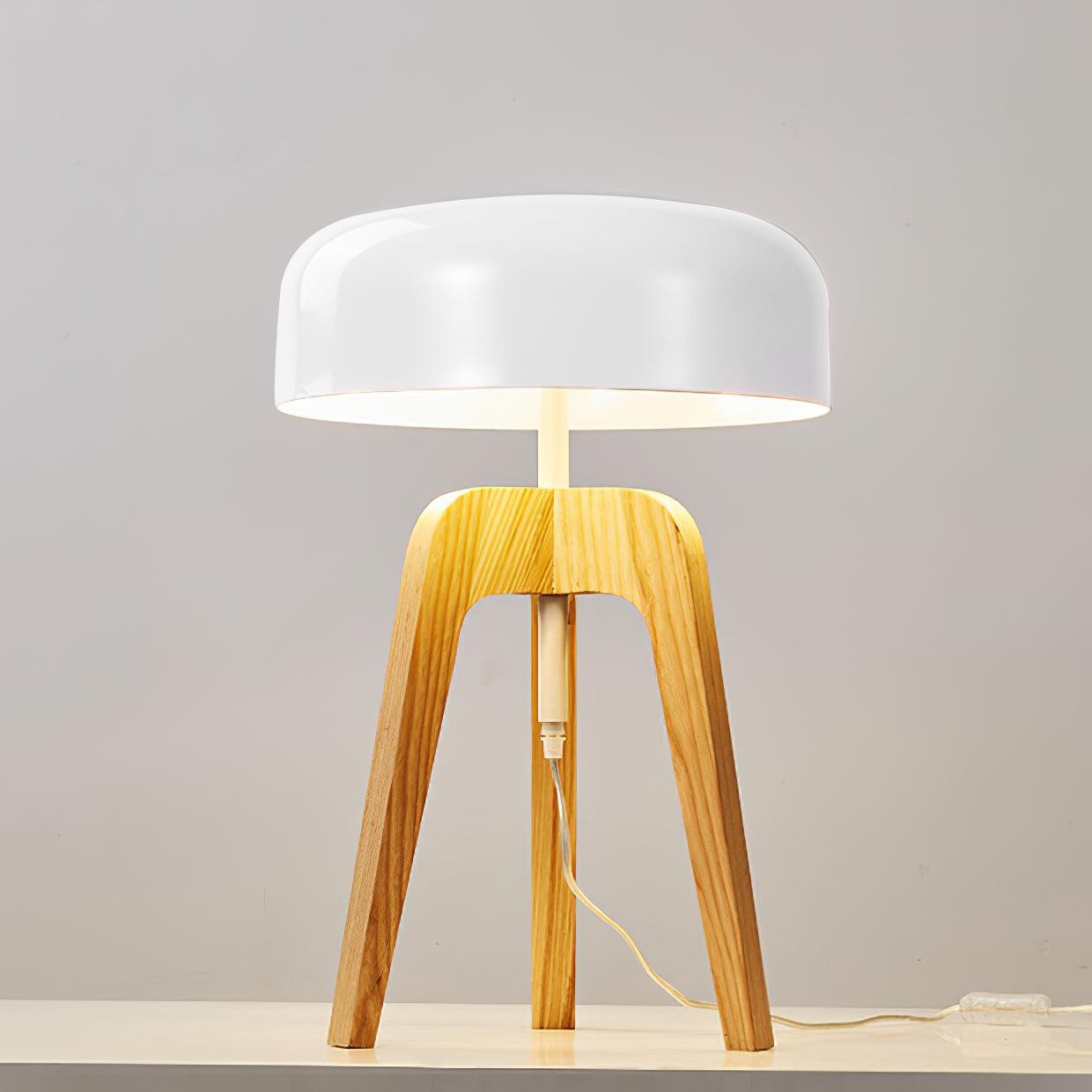 Minimalist Wood Tripod Table Lamp K710