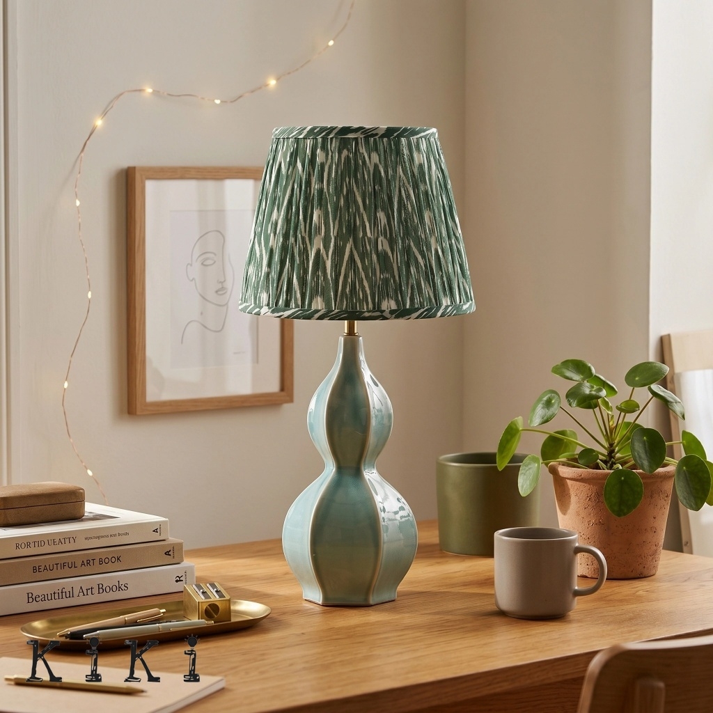 Thalune Coastal Modern Table Lamp with Textured Ceramic Design for Living Spaces K2170