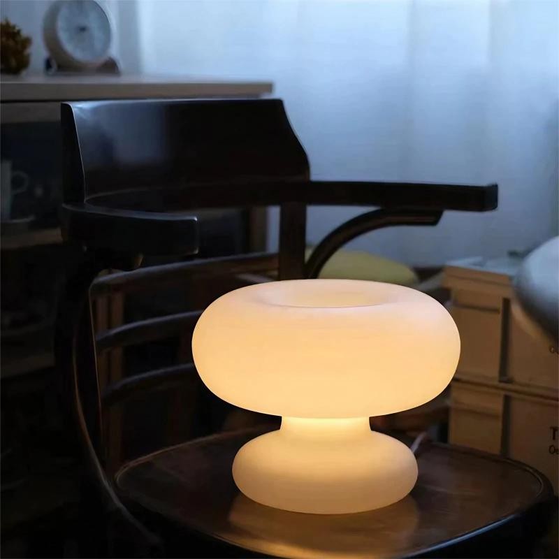 Minimalist Bauhaus White Mushroom Table Lamp K22