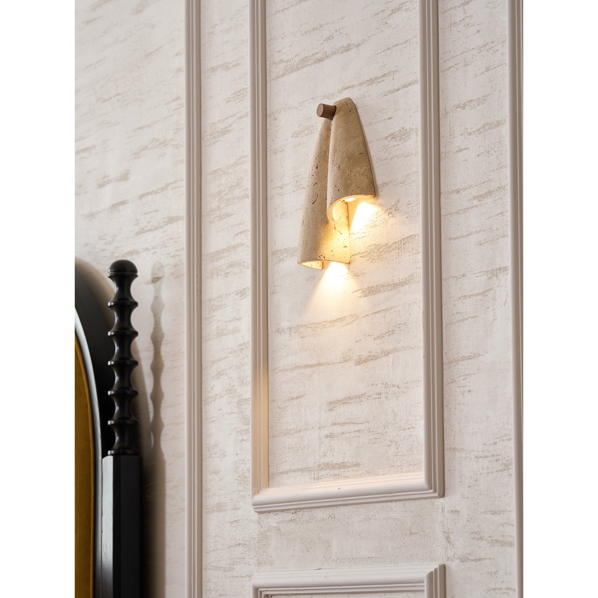 Pearlmont Travertine Wall Lamp D764