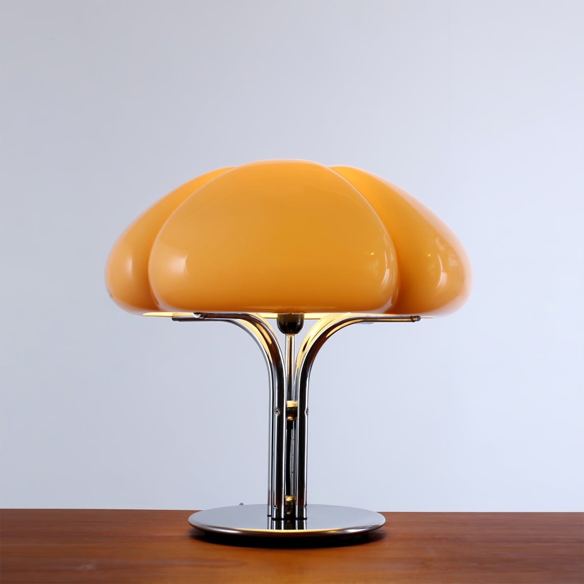 Creative Cluster Mushroom Shape Glass Table Lamp K609
