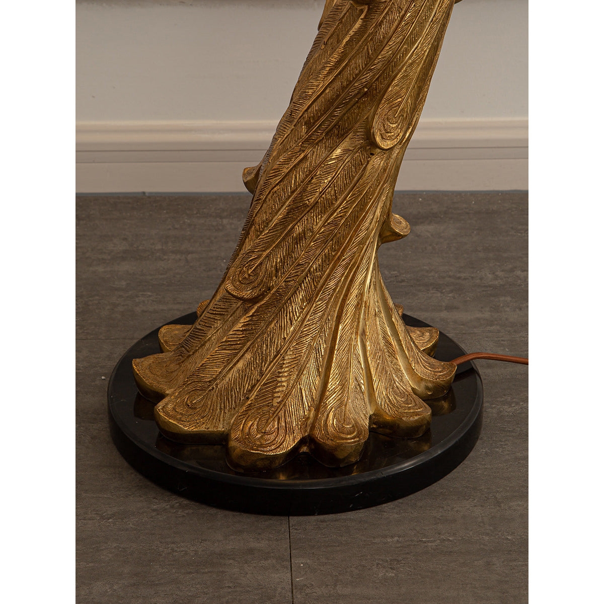 Perky Peacock Floor Lamp D761