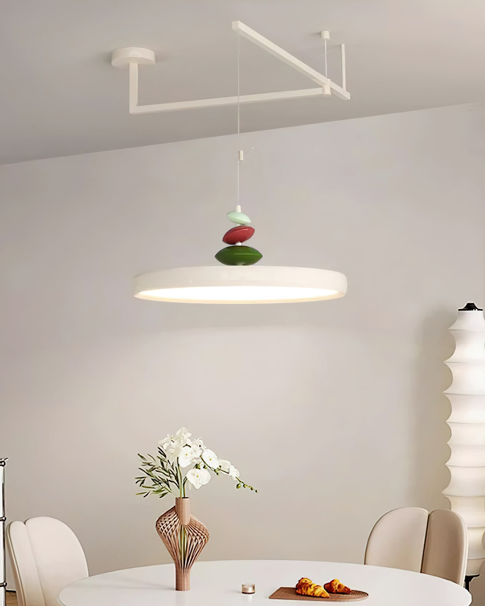 Simple Rocker Arm Flying Saucer Creative Chandelier K405