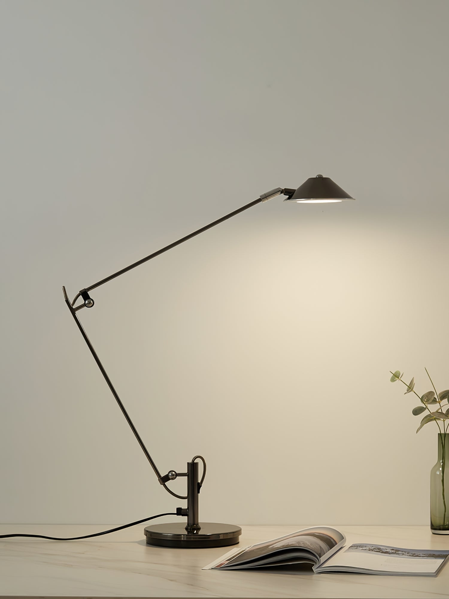Adjustable Black Office Task Lamp D372