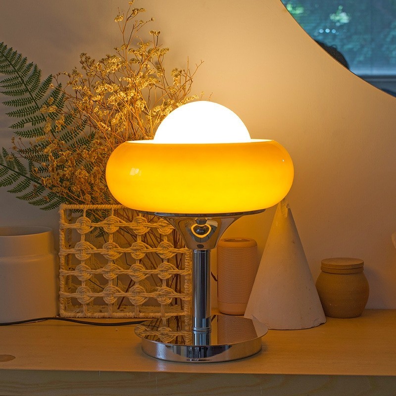 Bauhaus Egg Tart Table Lamp