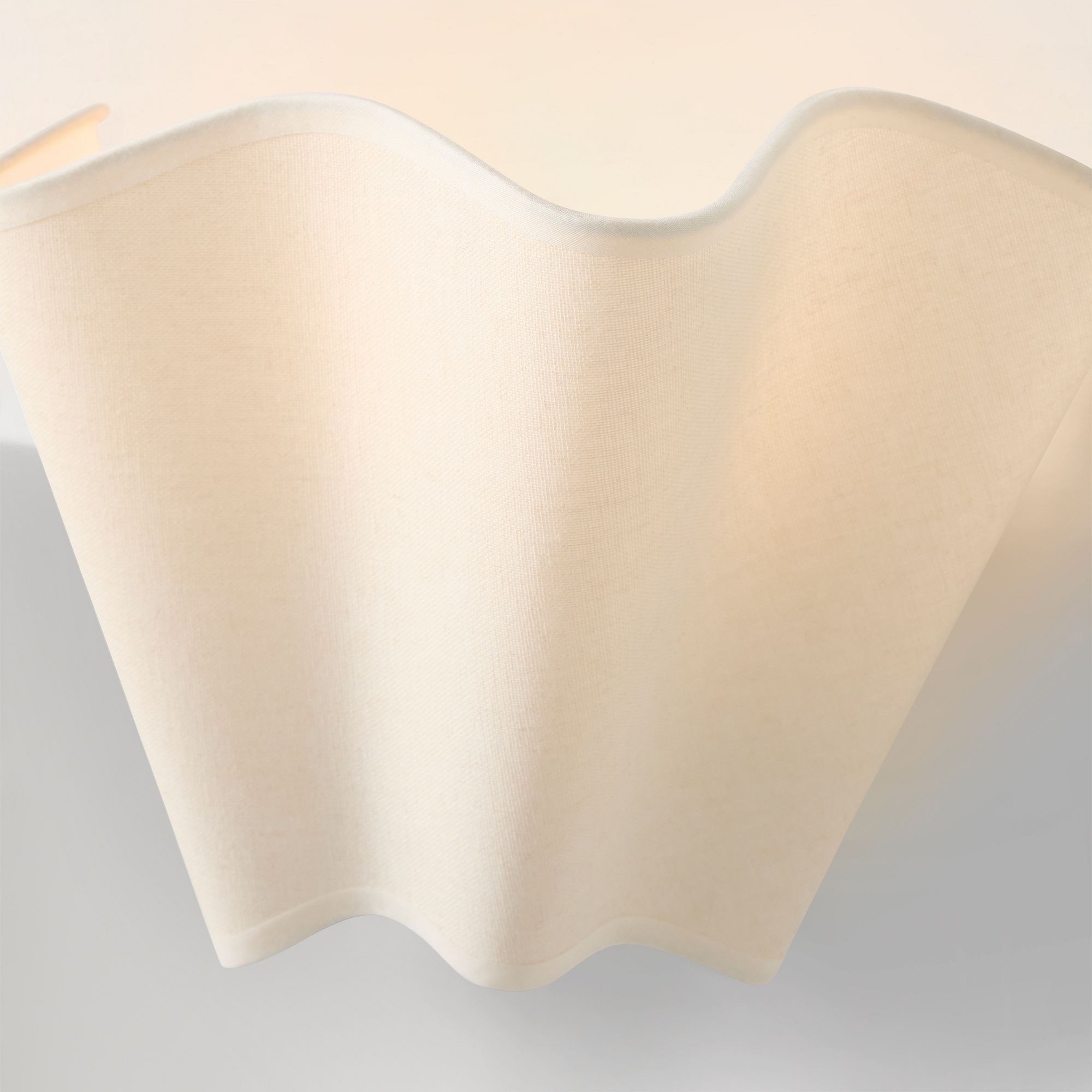Oslan Linen Shade Plug In Wall Lamp - Elegant Cruved Wall Sconce for Living Room K1145