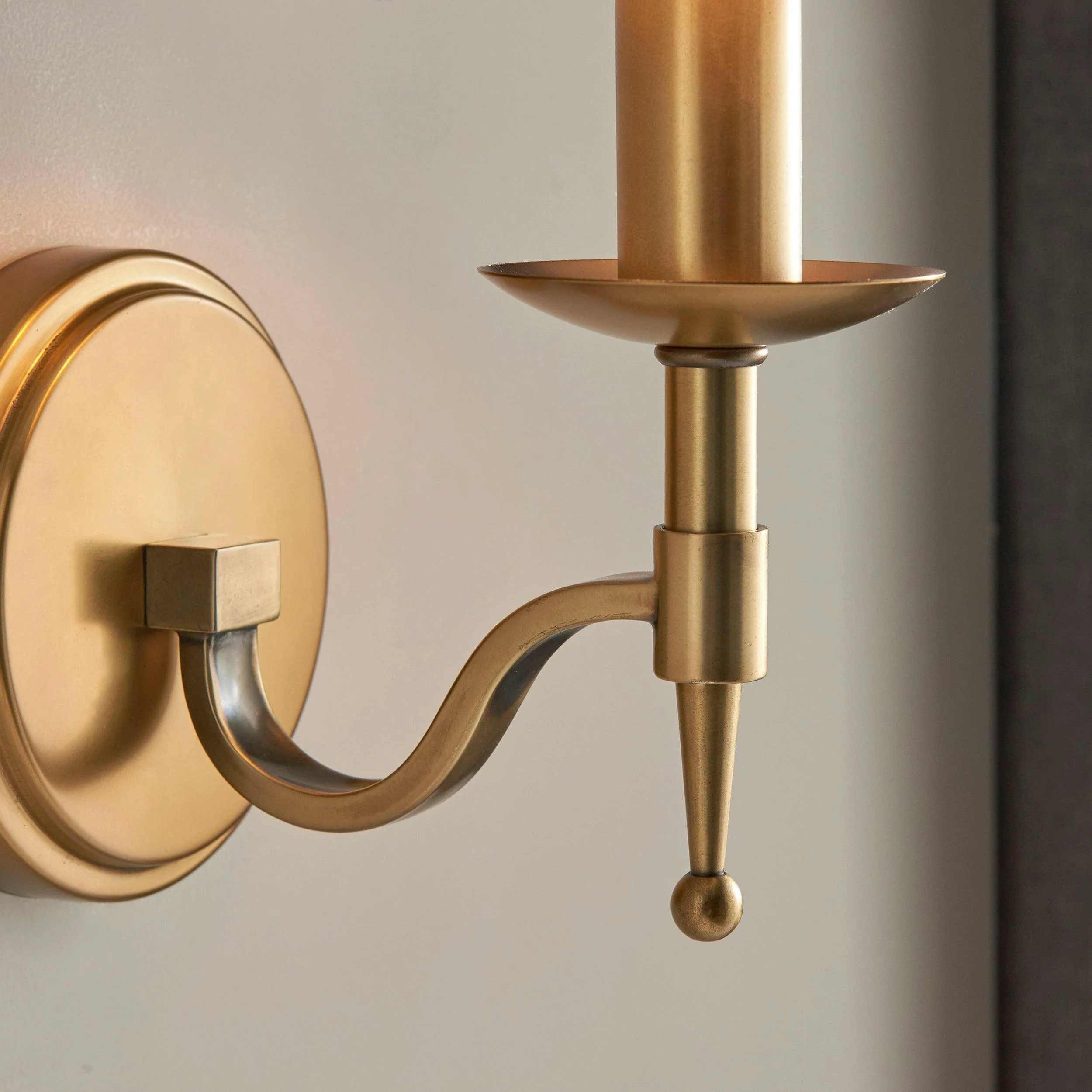Tela Classic Curved Arm Brass Wall Sconce - Traditional Linen Sconce for Living Room or Hallway K1803