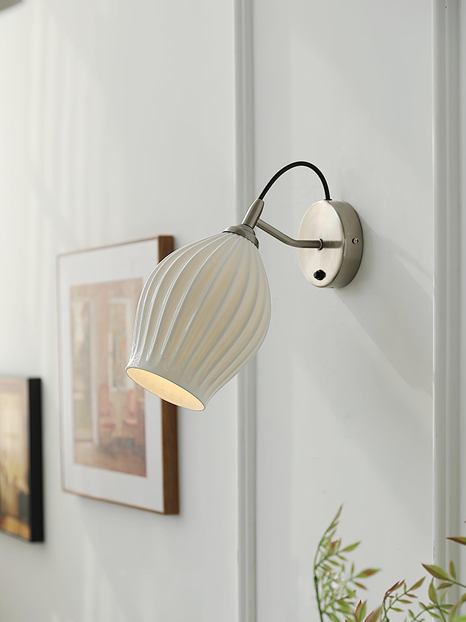 Cream Style Ceramic Ribbed Wall lamp K313