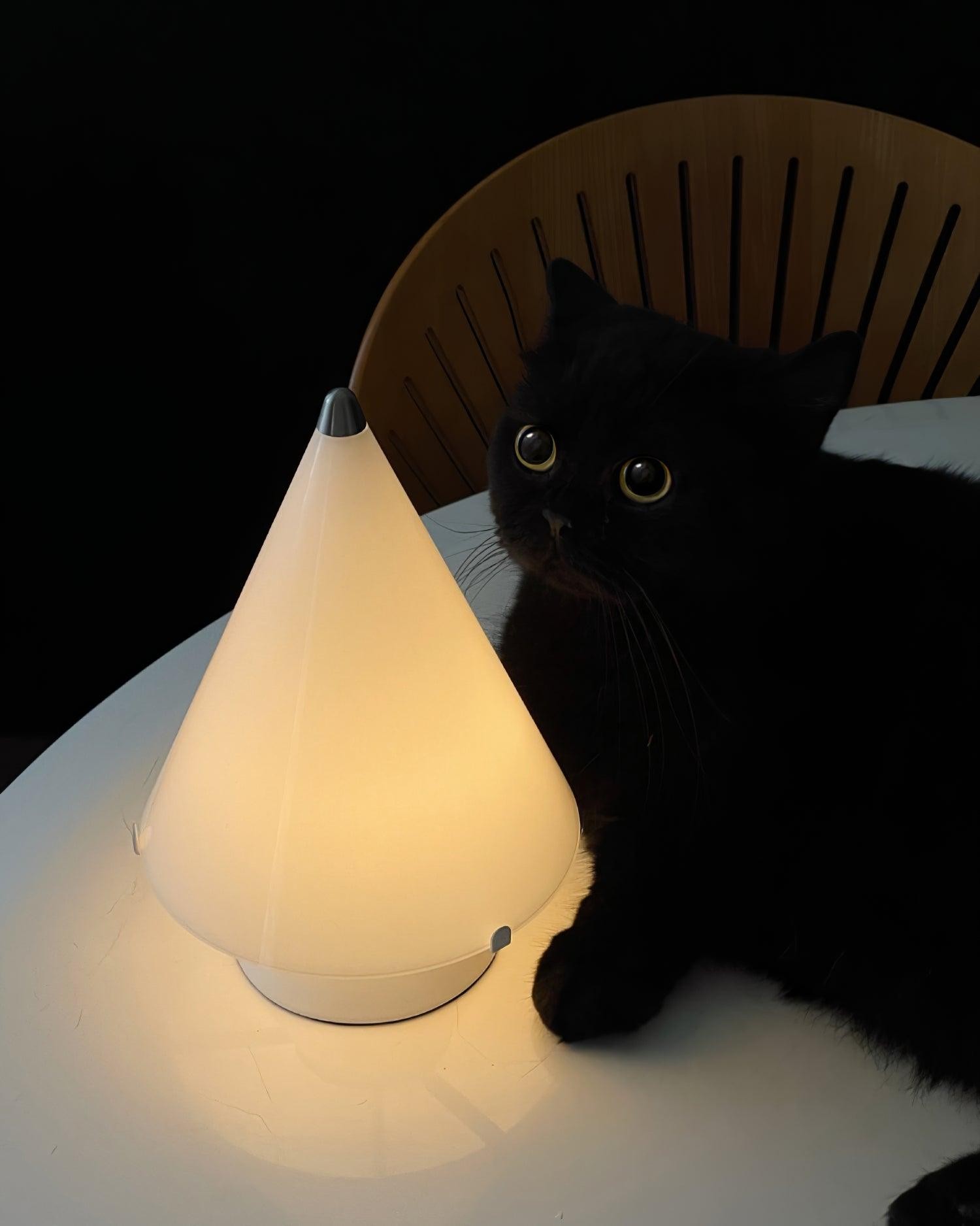 Spire-shaped Practical Fashionable Table Lamp K514