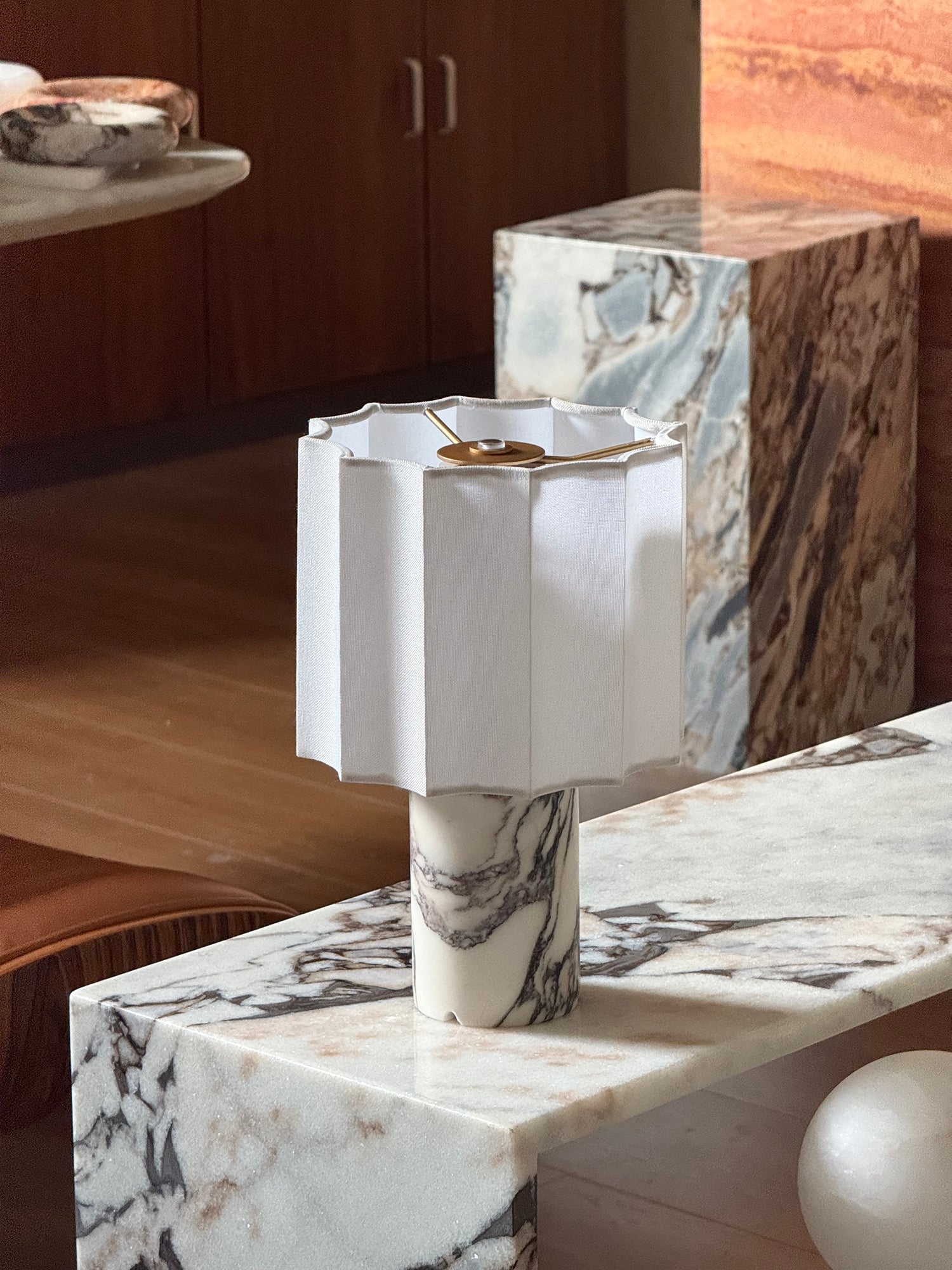 Valli Table Lamp (Built-in Battery) D668
