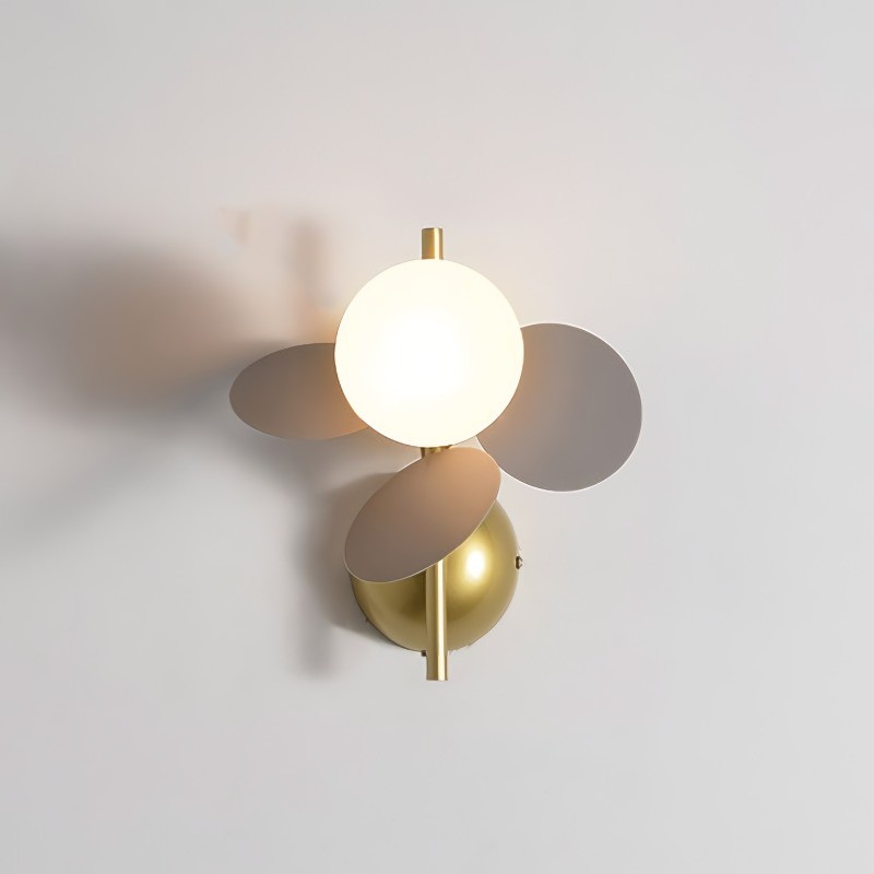 Creative Coloful Leaf Glass Globe Wall Light K174