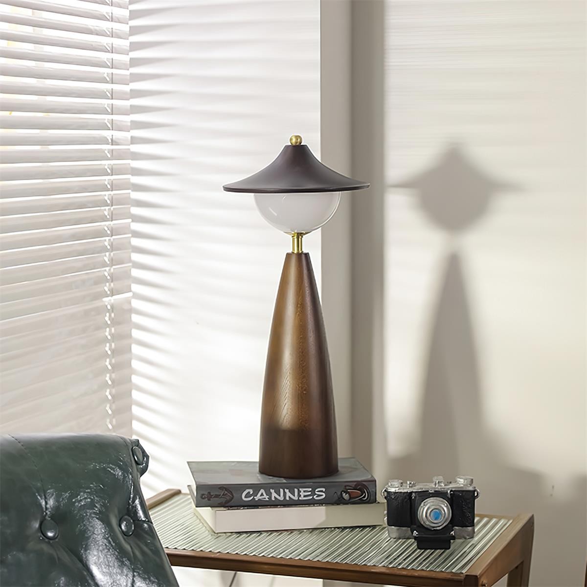 French Retro LED Bedside Table Lamp for Bedroom K719