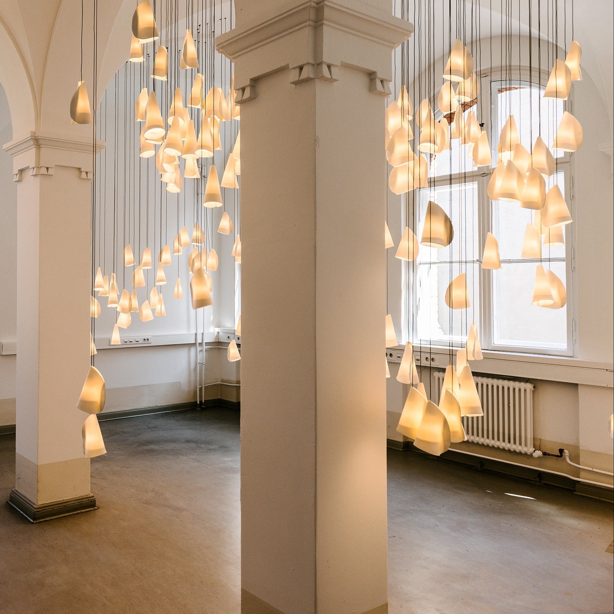 Boki Scandinavian Porcelain Pendant Light D946
