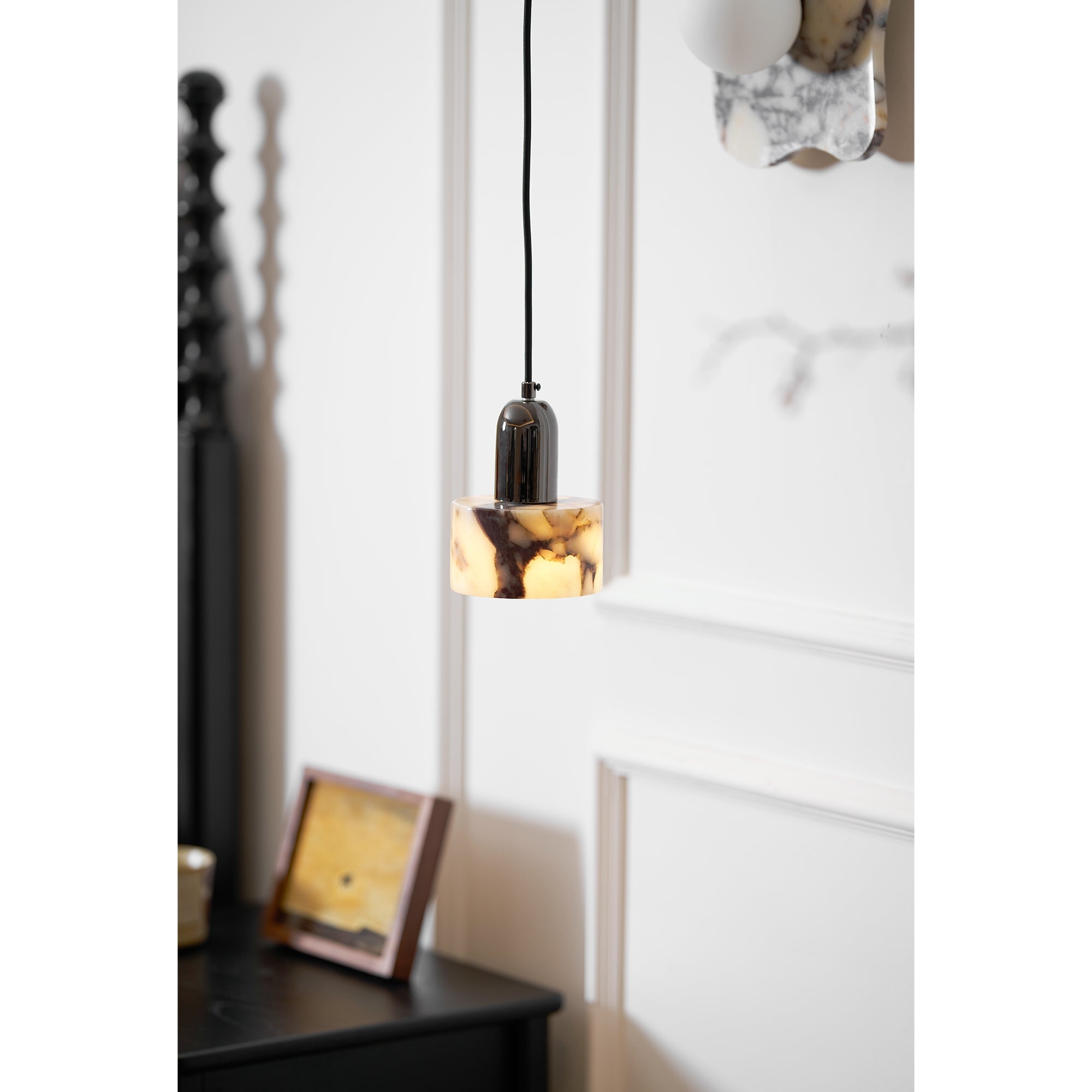 Dekum Marble Pendant Lamp D606