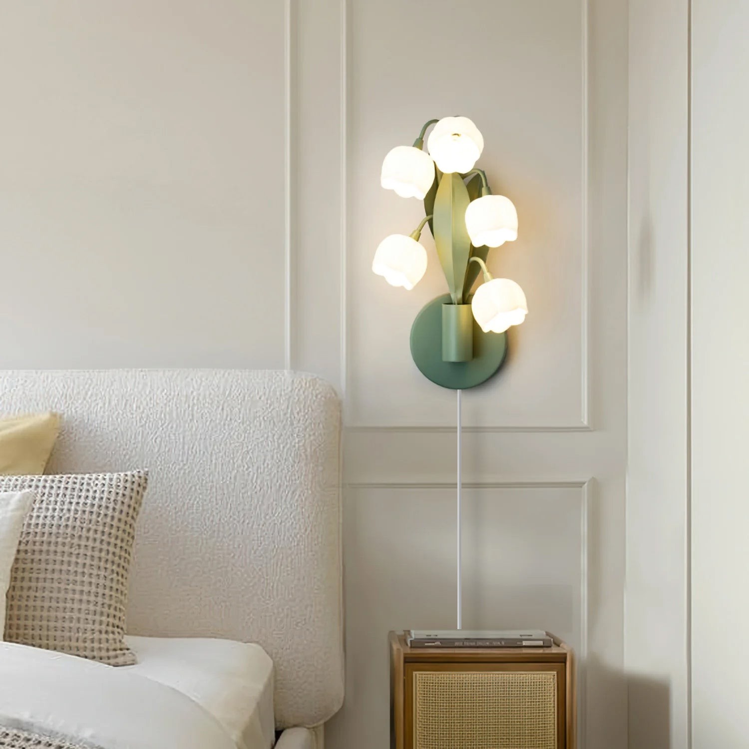 Bell Orchid Plug In Wall Lamp K973