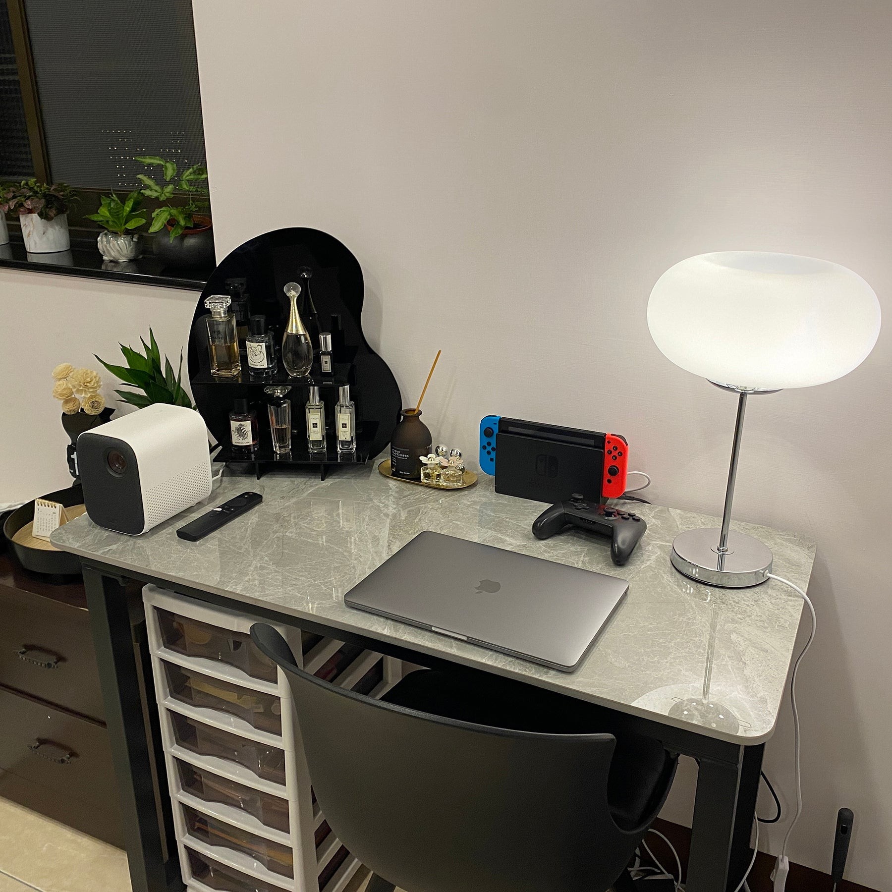 Lumi Table Lamp K1046